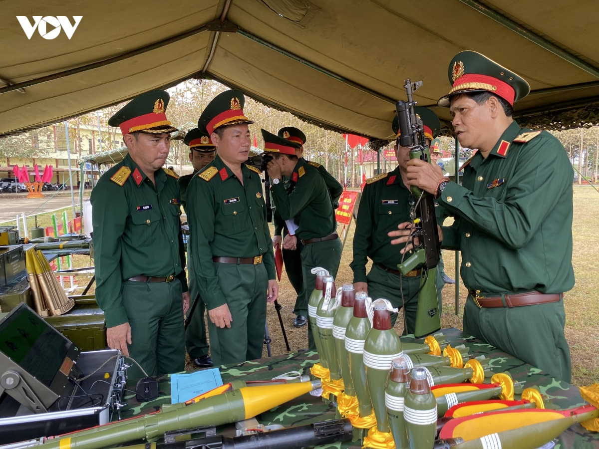 bo chi huy quan su tinh Dak lak ra quan huan luyen va thi dua trong dot bau cu hinh anh 3