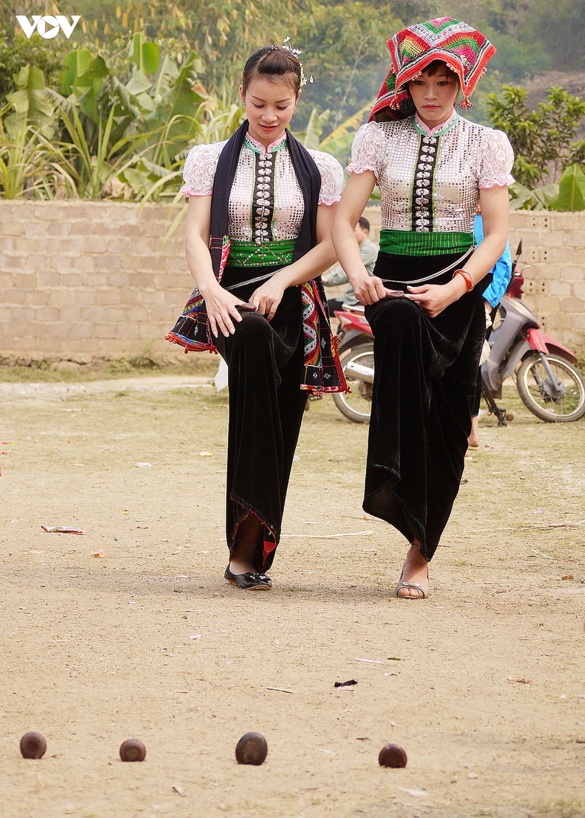 tro choi dan gian doc dao cua cac dan toc vung cao tay bac hinh anh 6