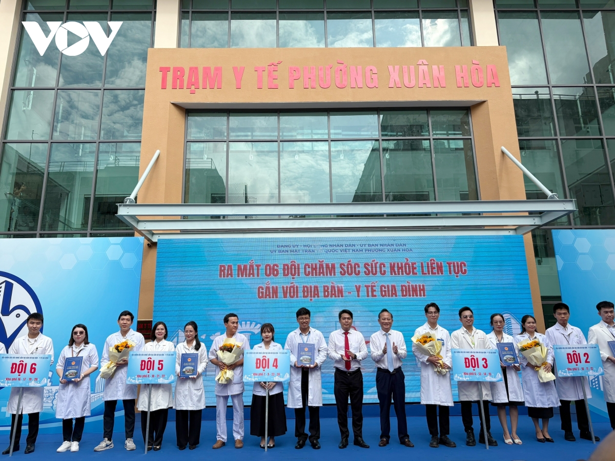 tp.hcm lan dau ra mat doi cham soc suc khoe lien tuc gan voi dia ban hinh anh 3