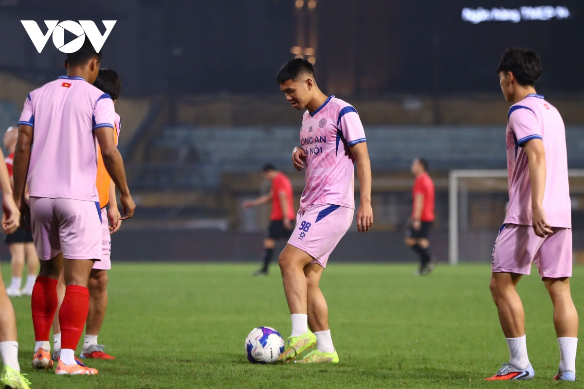 ket qua vong 14 v-league 2025 2026 cahn va Da nang thang dam hinh anh 15