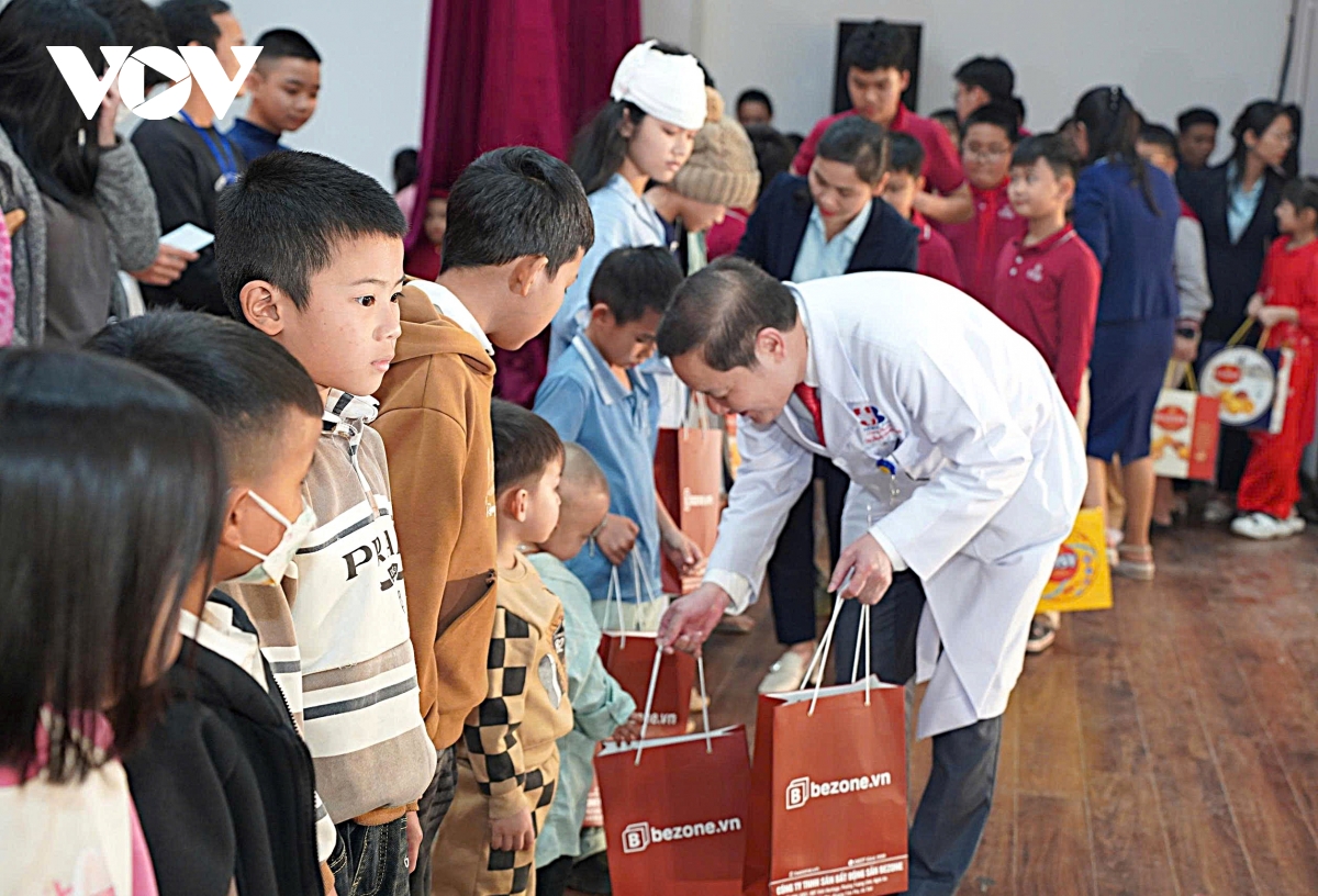 “Xuân yêu thương 2026” đến với 400 bệnh nhân ung thư ở Nghệ An