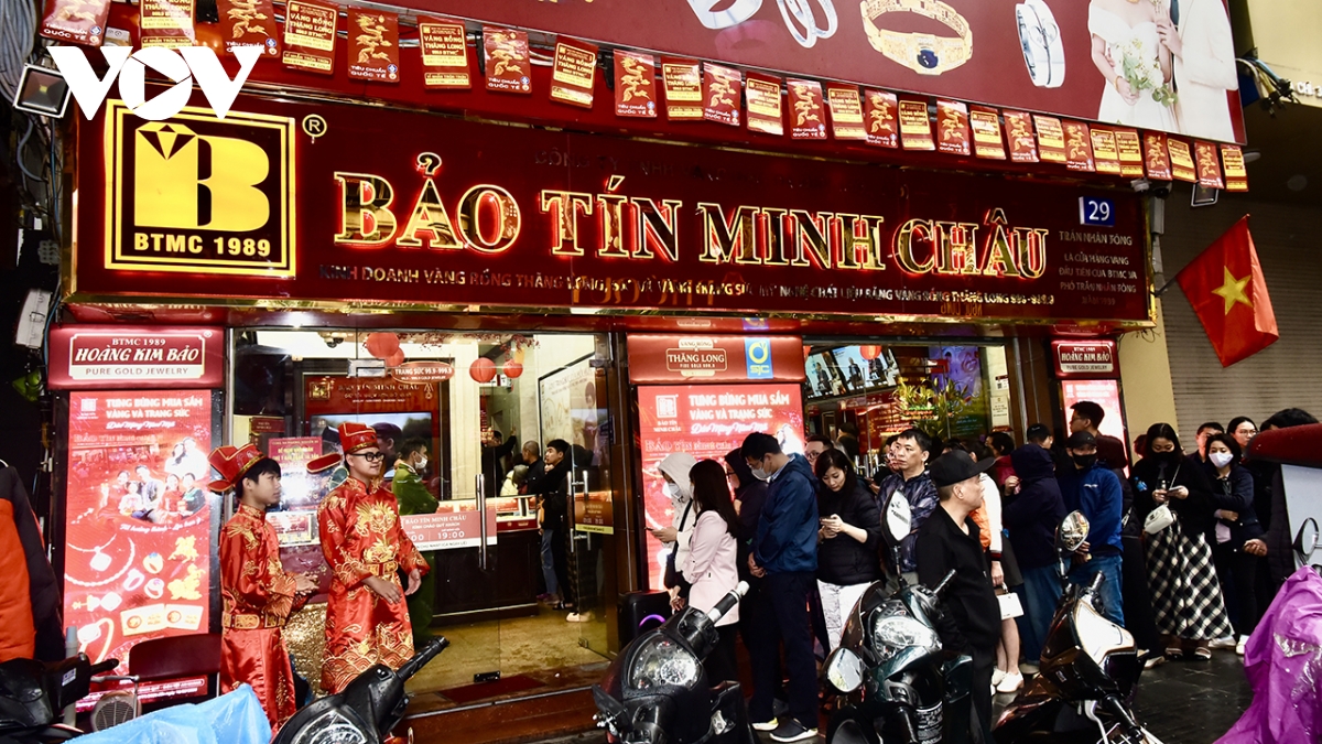 gia vang hom nay 8 4 vang trong nuoc va the gioi cung tang hinh anh 1