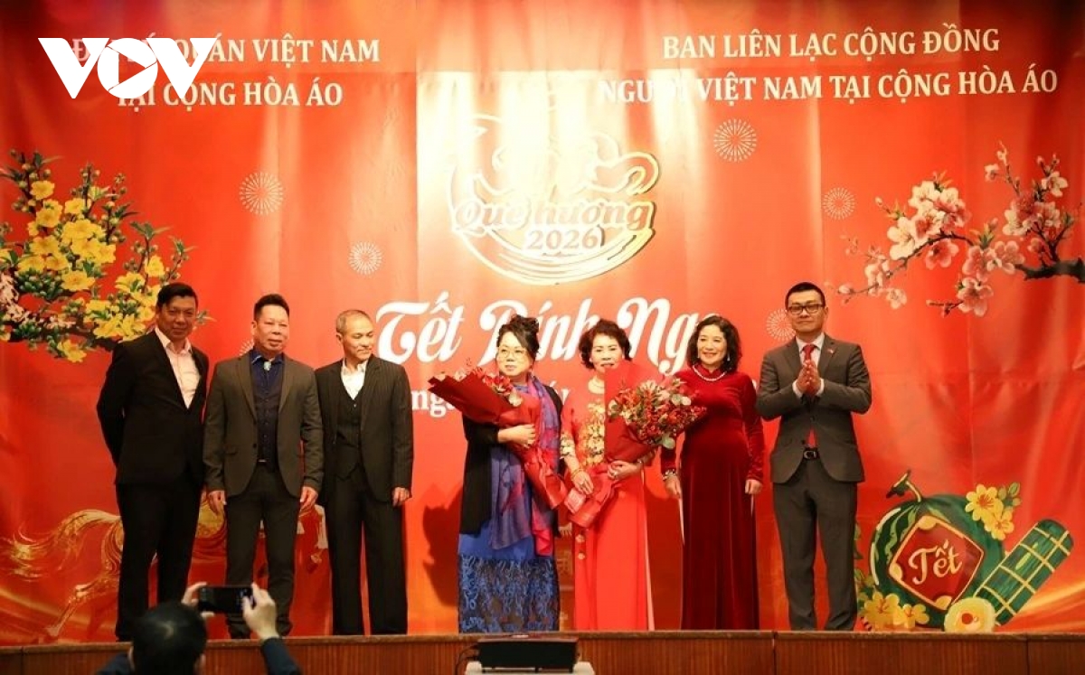 vietnamese expatriates in austria celebrates early lunar new year picture 1