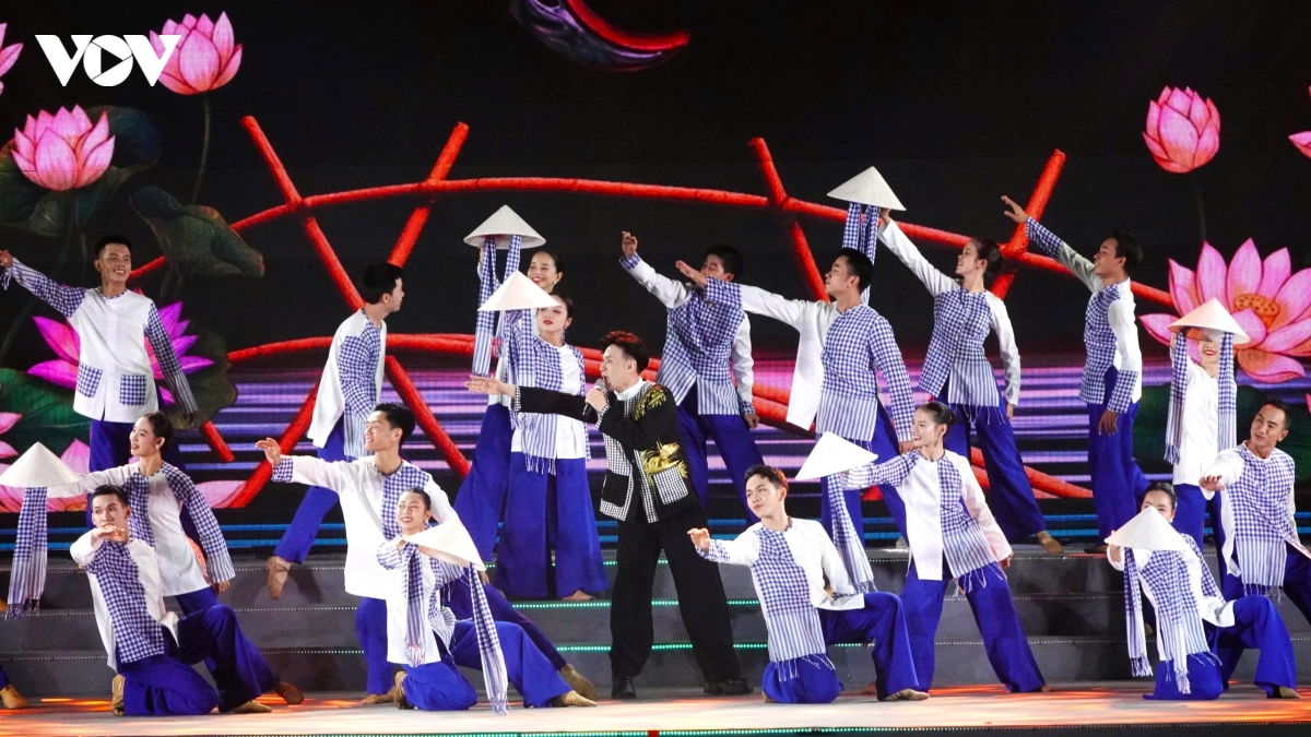  ly ngua o mien nam hao sang, ron rang hinh anh 2