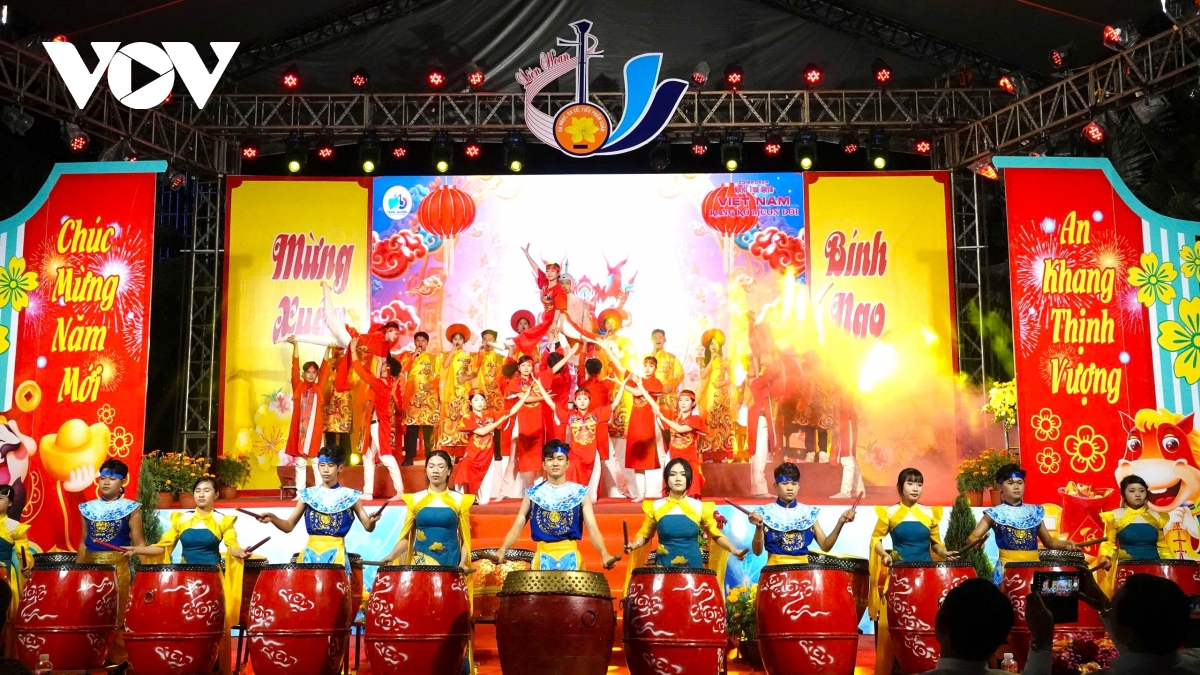 Khai mạc Chung kết Liên hoan “Ca nhạc, Ca cổ, Tiểu phẩm Xuân” năm 2026
