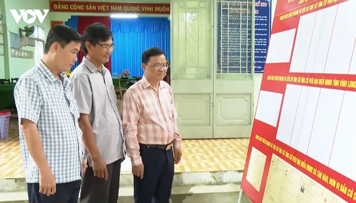 vinh long niem yet danh sach ung cu vien dai bieu quoc hoi va hDnd hinh anh 1