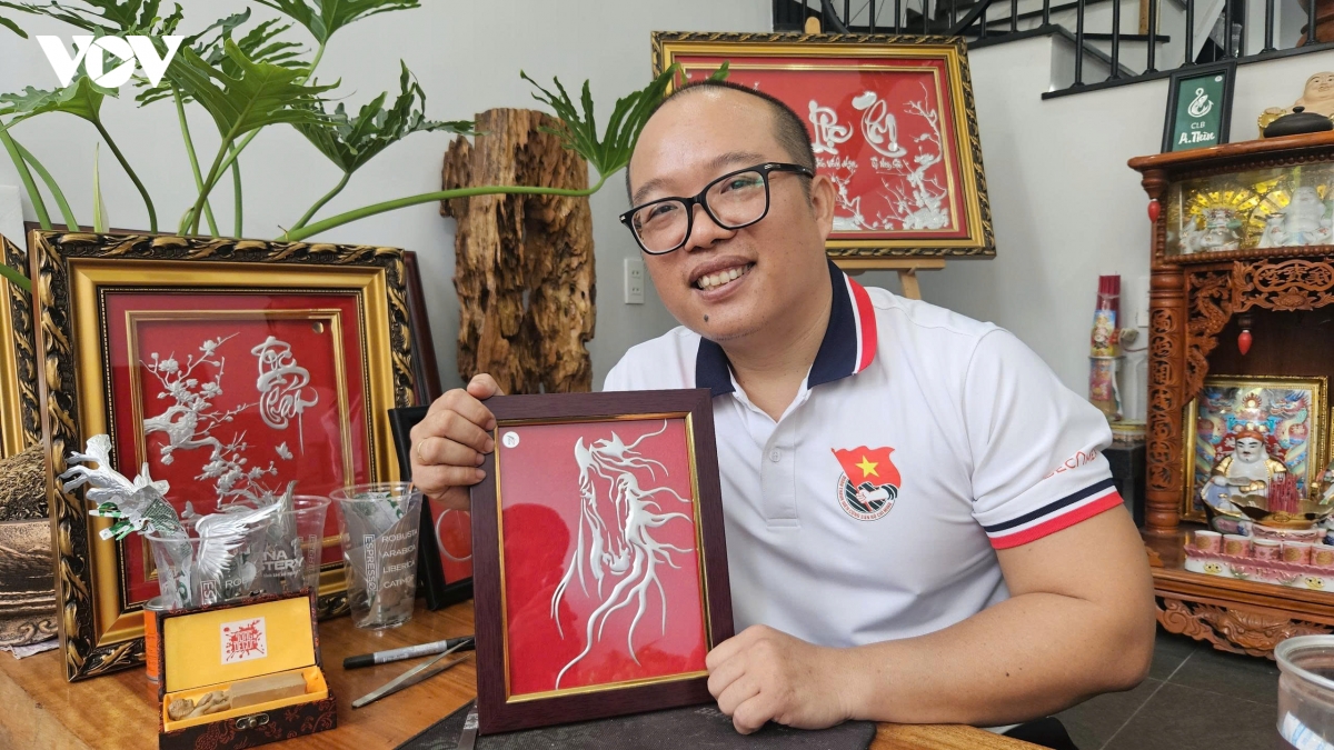 so hoa tranh vo lon thoi canh tranh hinh anh 10