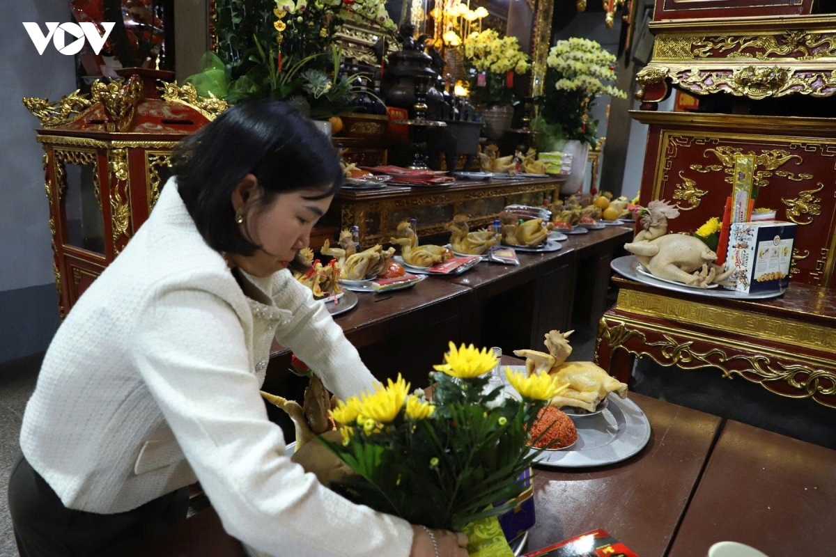 phu day dem dau xuan, khach phuong tay ngo ngang hoa minh chiem bai, xin loc mau hinh anh 6