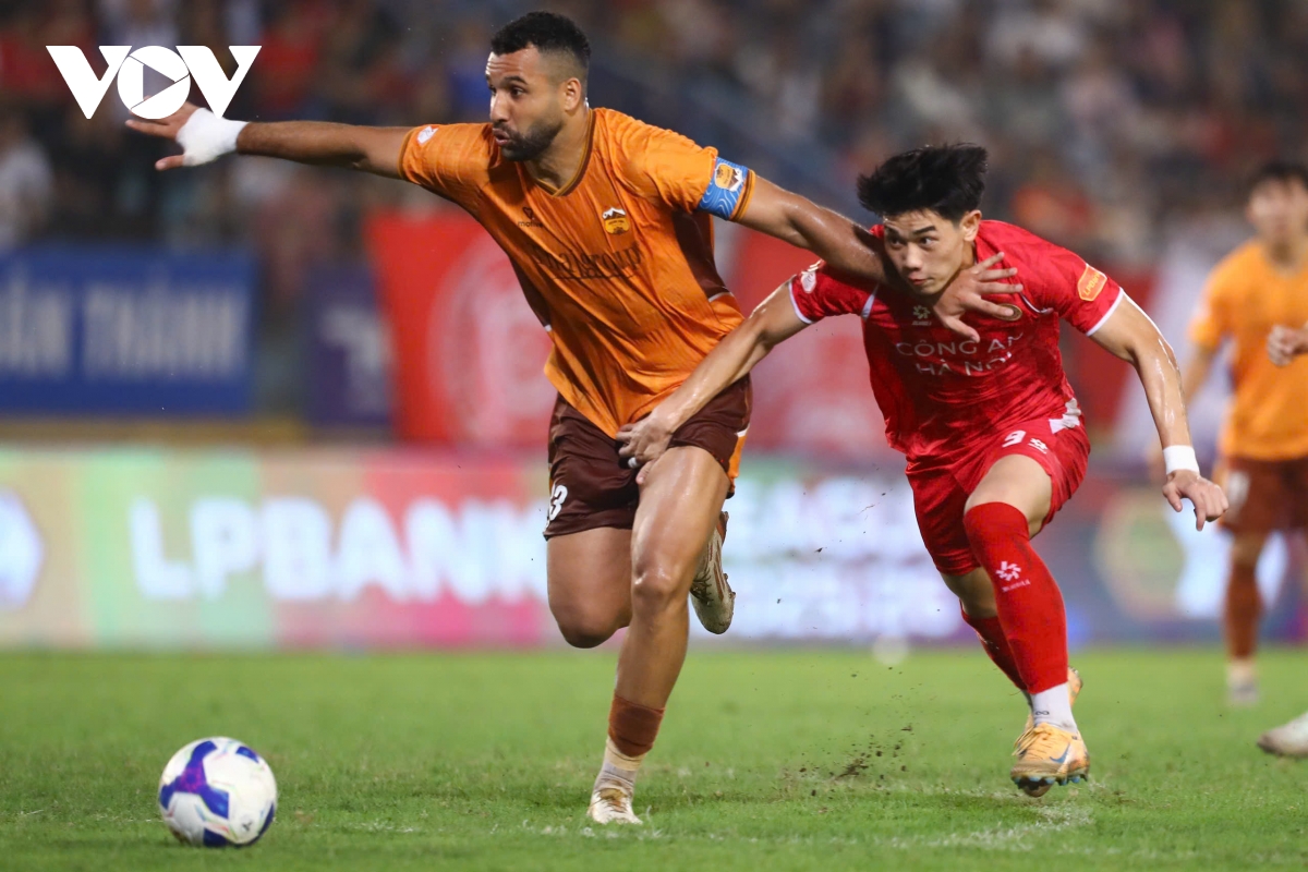 ket qua vong 14 v-league 2025 2026 cahn va Da nang thang dam hinh anh 27