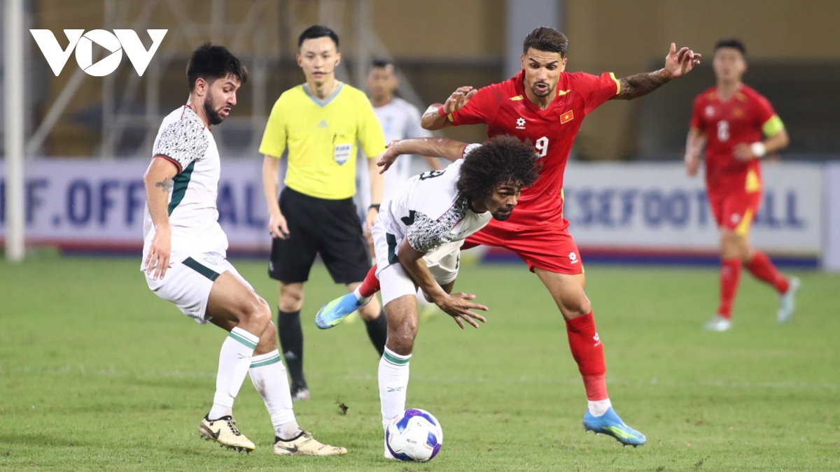 cuu cau thu ngoai hang anh met nhoai truoc dan sao Dt viet nam hinh anh 5