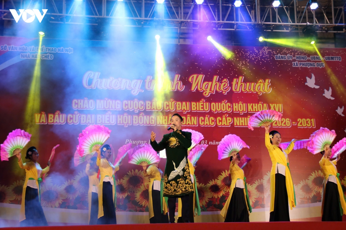 Dem nghe thuat mau co toi yeu chao mung bau cu dai bieu quoc hoi khoa xvi hinh anh 6