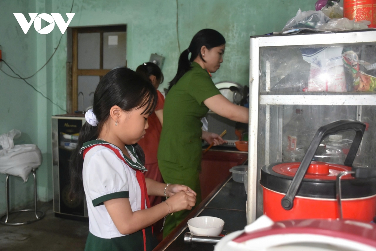 lan toa gia tri nhan van tu mo hinh con nuoi cua cong an xa hinh anh 1