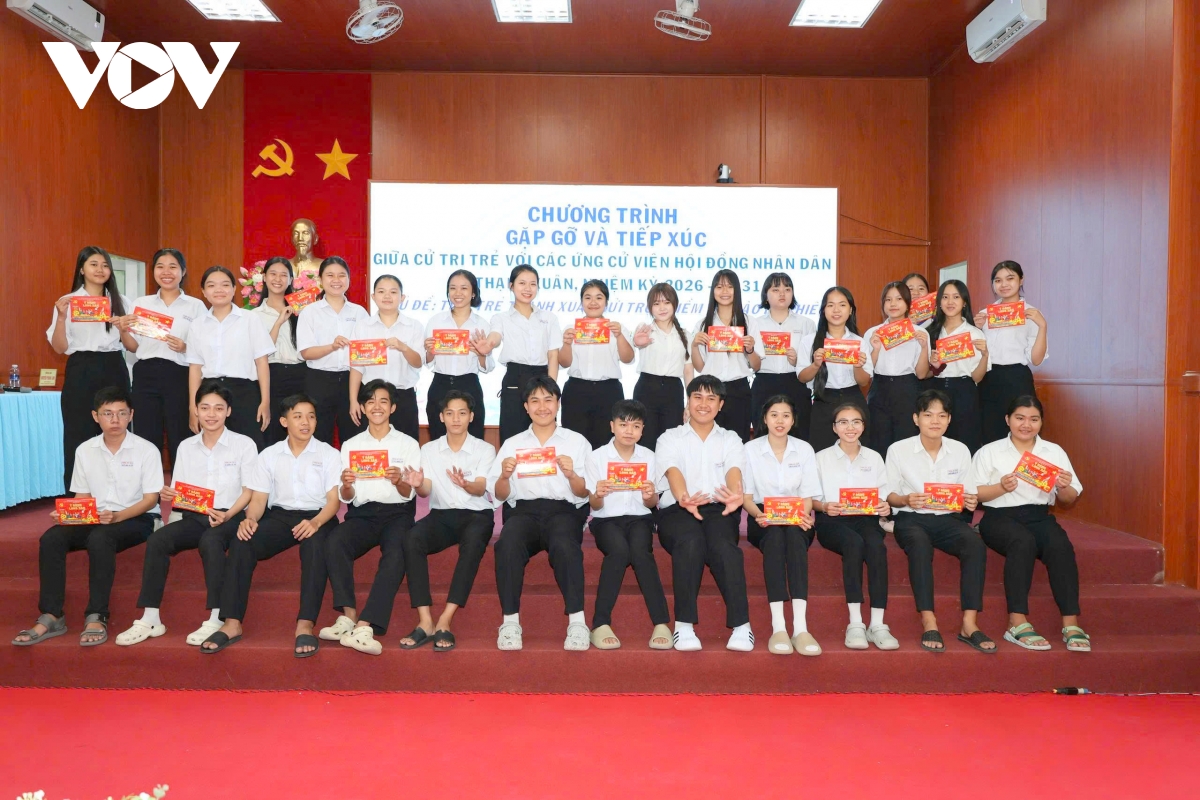 can tho co hoa ruc ro san sang cho ngay hoi non song 15 3 hinh anh 8