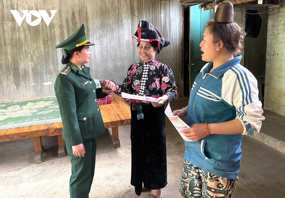 can ngay bau cu, bo doi bien phong son la len nuong, xuong ban de tuyen truyen hinh anh 12