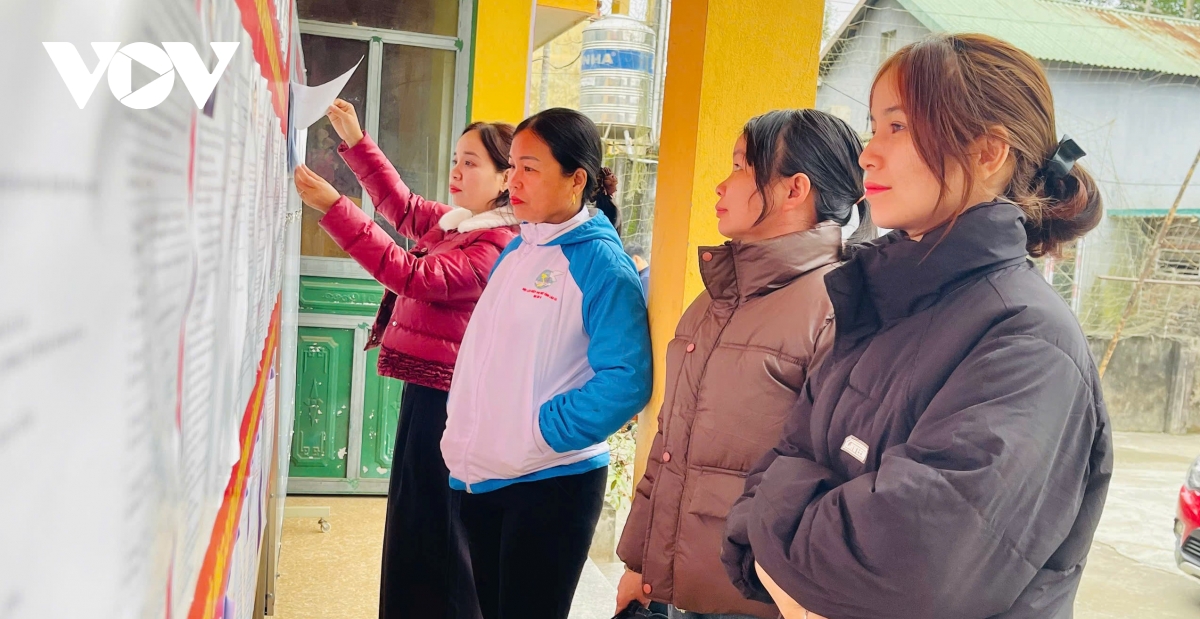 ron rang ngay hoi lon qua man dieu hanh co dong cua hoc sinh mien nui lao cai hinh anh 12