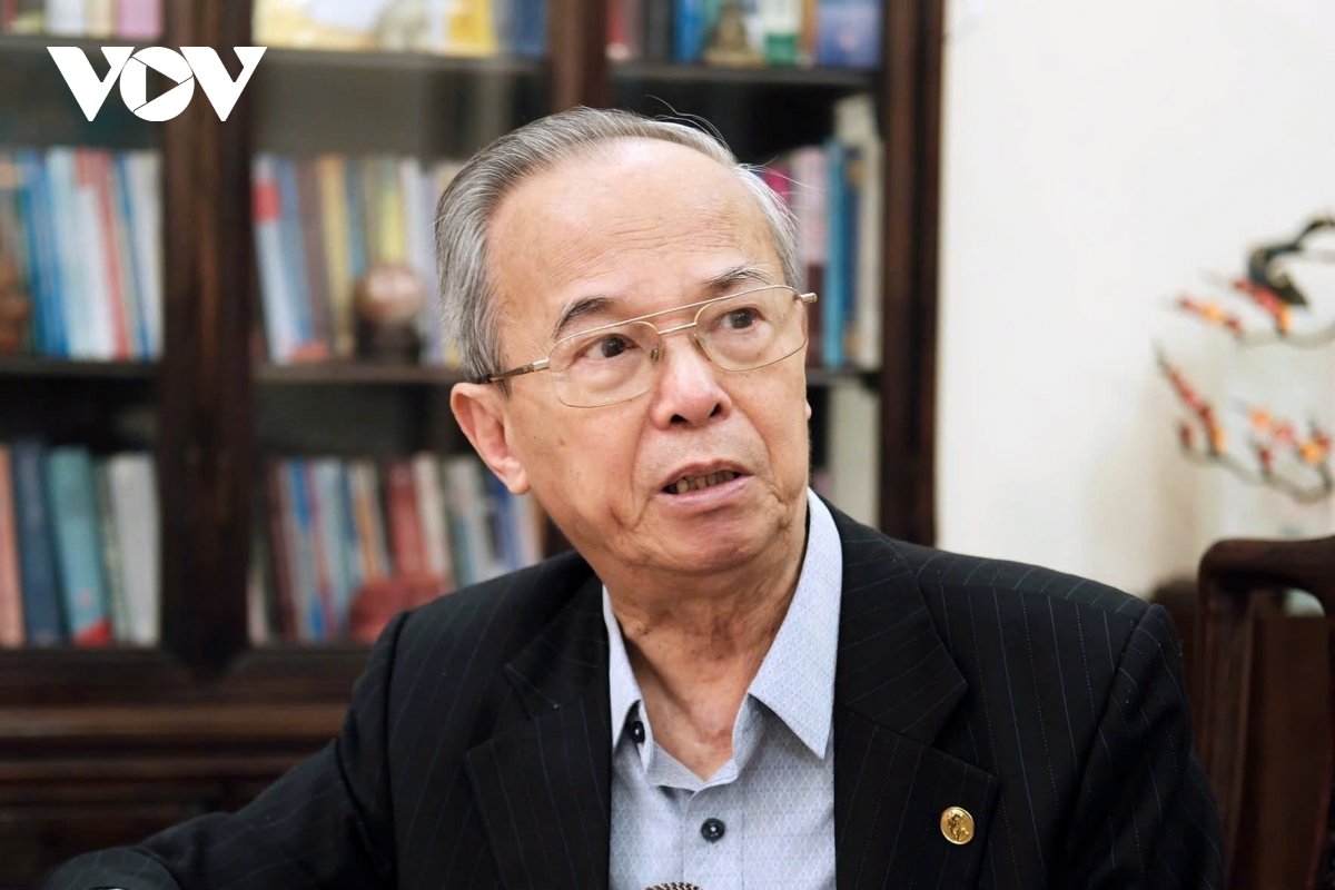 nghi quyet 80-nq tw xay dung he gia tri de day lui nguy co loan chuan hinh anh 2