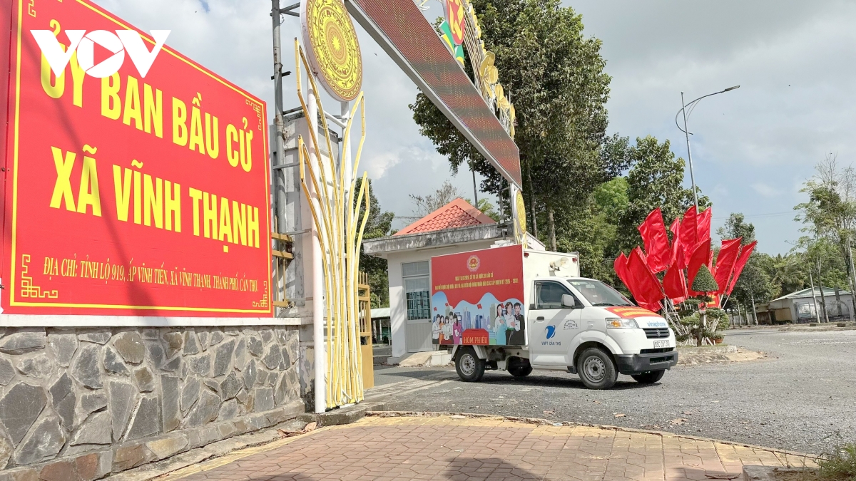 can tho co hoa ruc ro san sang cho ngay hoi non song 15 3 hinh anh 9