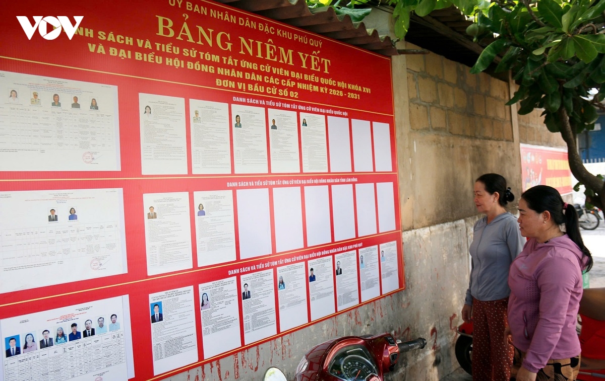 Dac khu phu quy tuyen truyen sau rong den cac chu tau ca ve ngay bau cu hinh anh 1