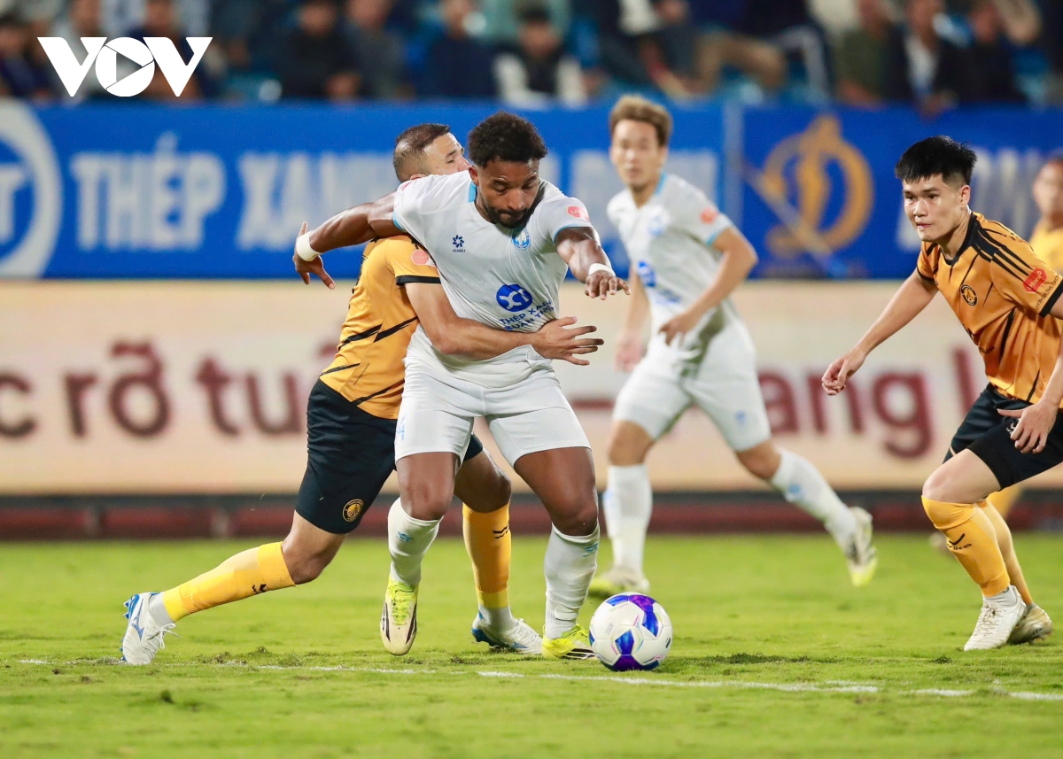 ket qua v-league nam Dinh thang nghet tho thanh hoa, Da nang hoa kich tinh hagl hinh anh 11