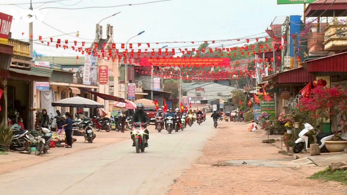 mong cho lan dau duoc thuc hien quyen bau cu hinh anh 2