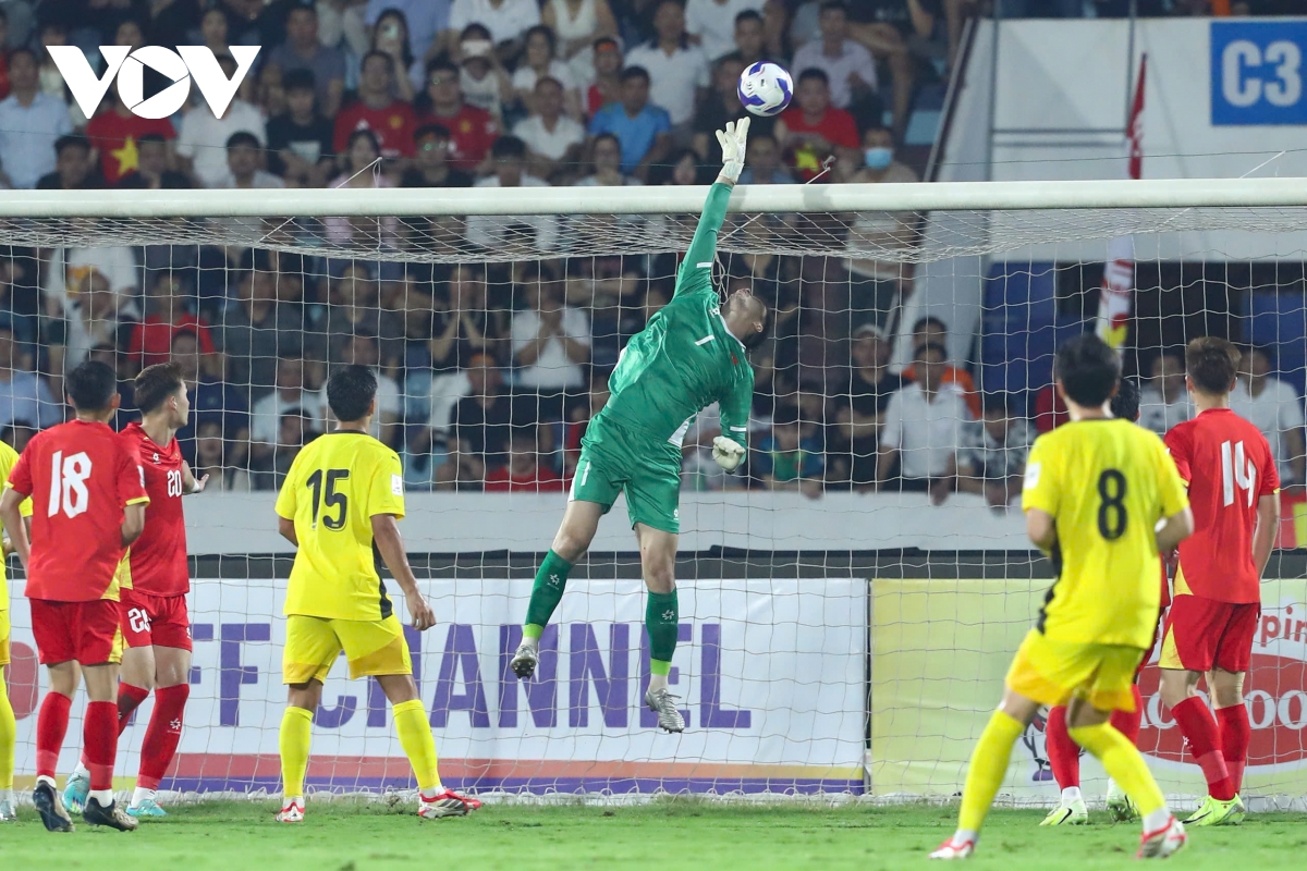 hoang hen kien tao, xuan son ghi ban trong ngay Dt viet nam phuc thu Dt malaysia hinh anh 7