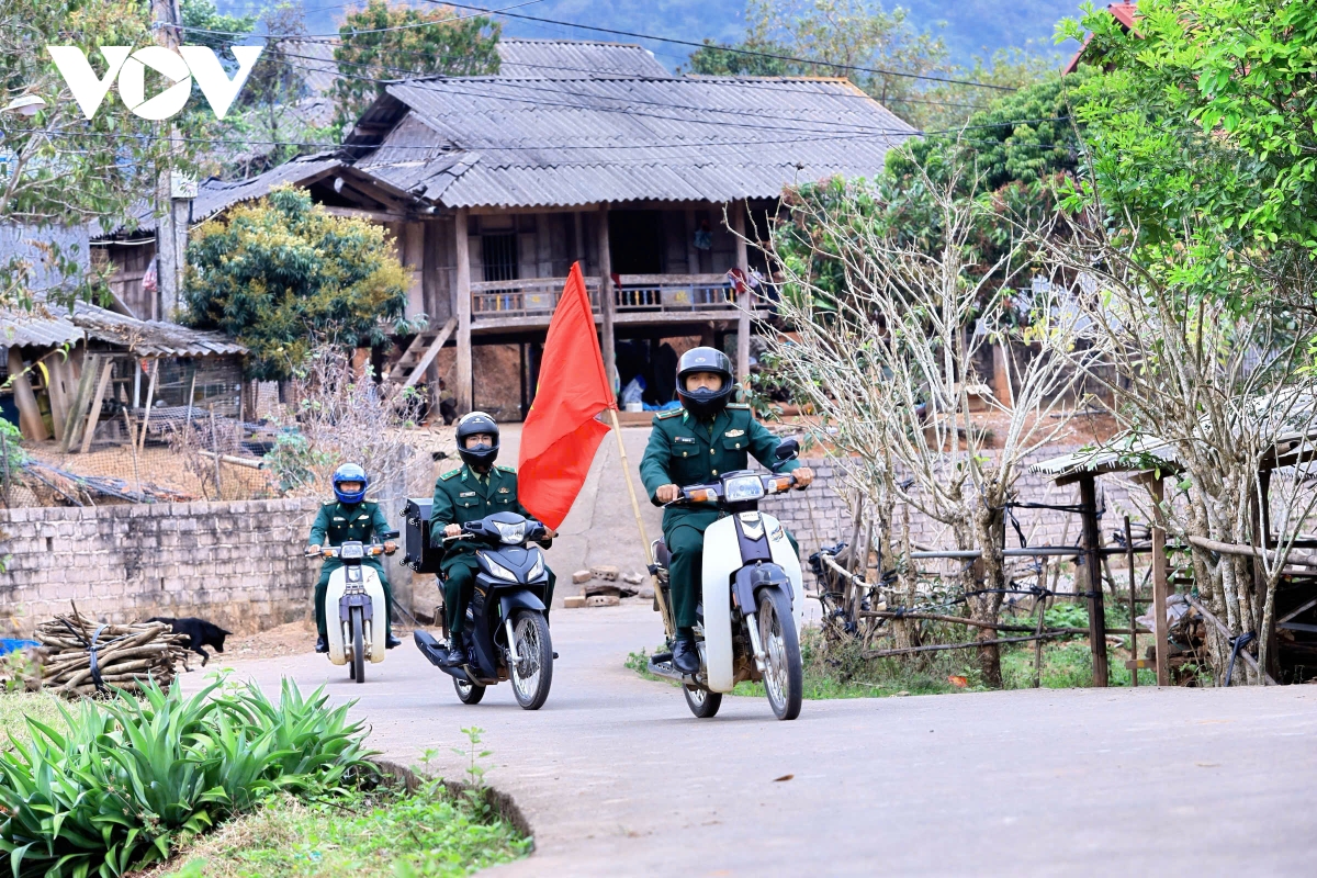 can ngay bau cu, bo doi bien phong son la len nuong, xuong ban de tuyen truyen hinh anh 2