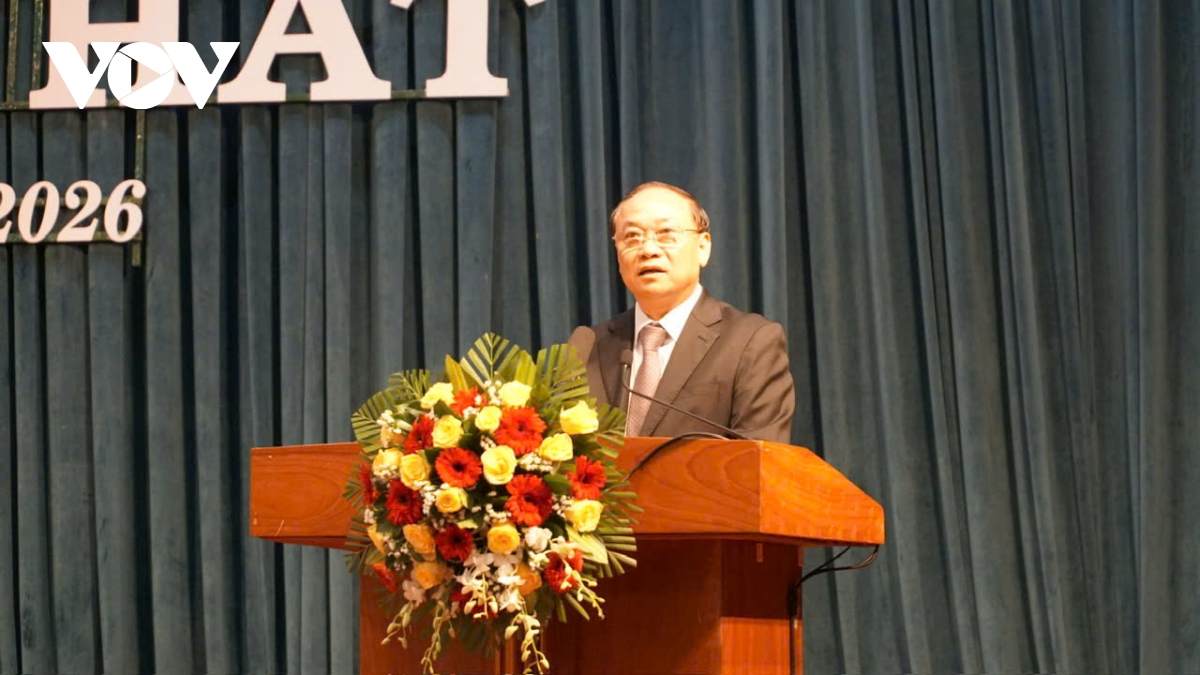 Ong rah lan chung dac cu chu tich hDnd tinh gia lai hinh anh 2