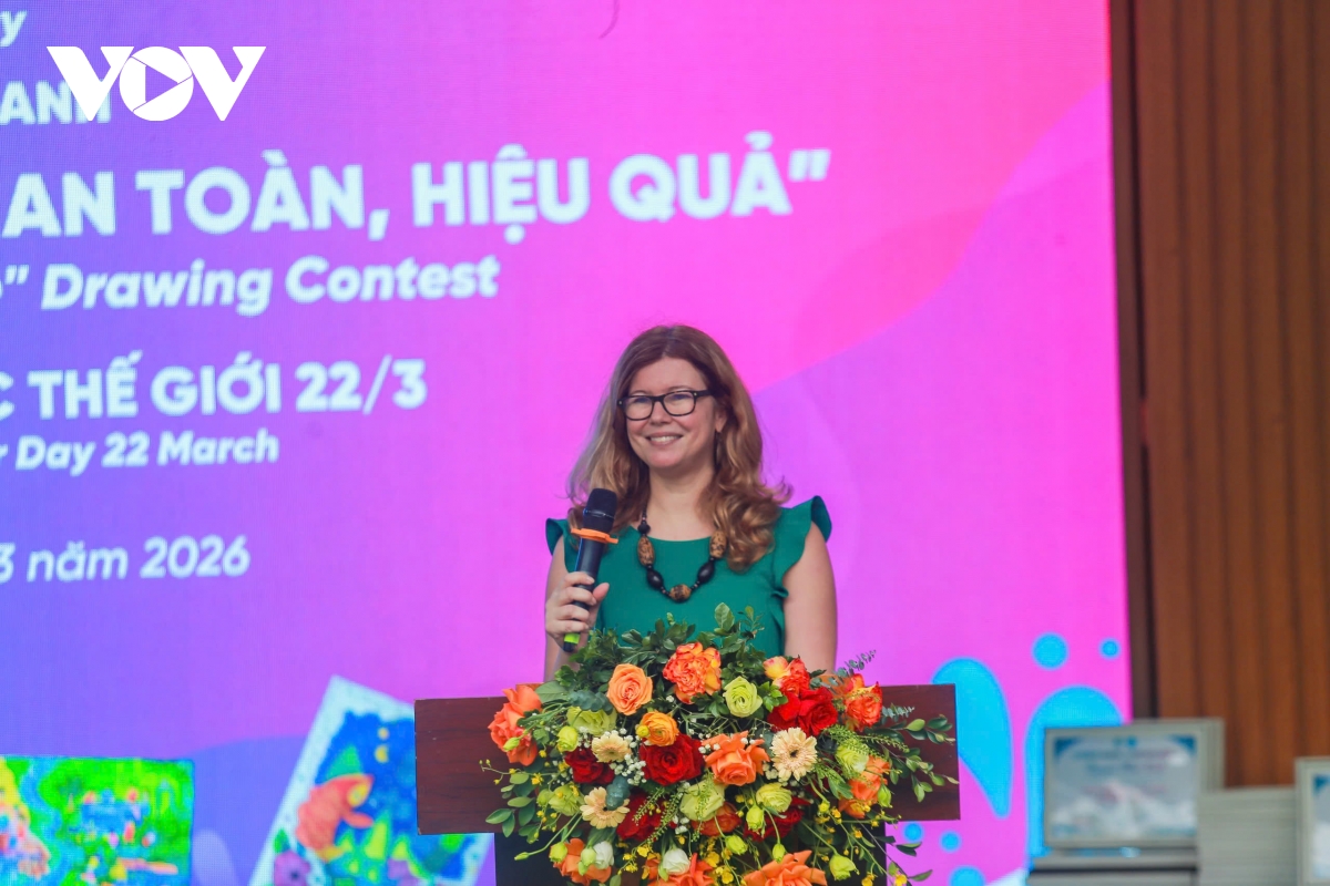 tre em viet keu goi bao ve tung giot nuoc hinh anh 2