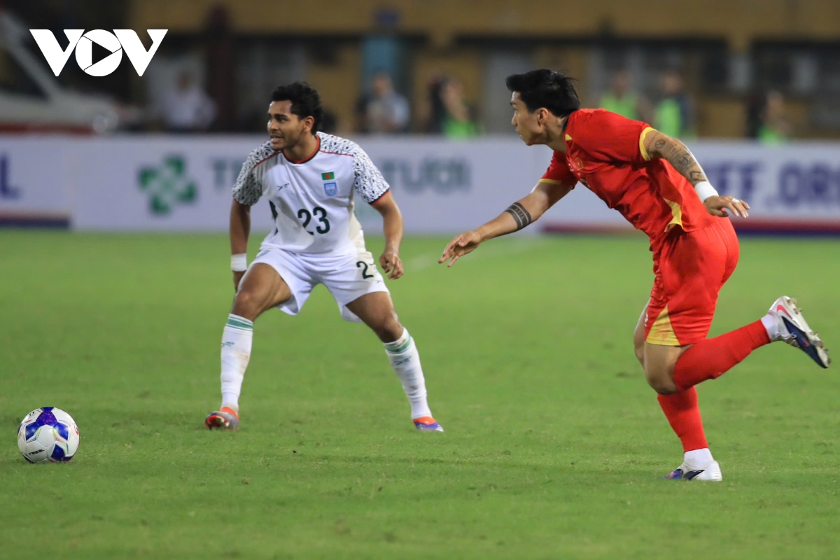 Dt viet nam thang dam Dt bangladesh trong ngay ra mat cua hoang hen hinh anh 27