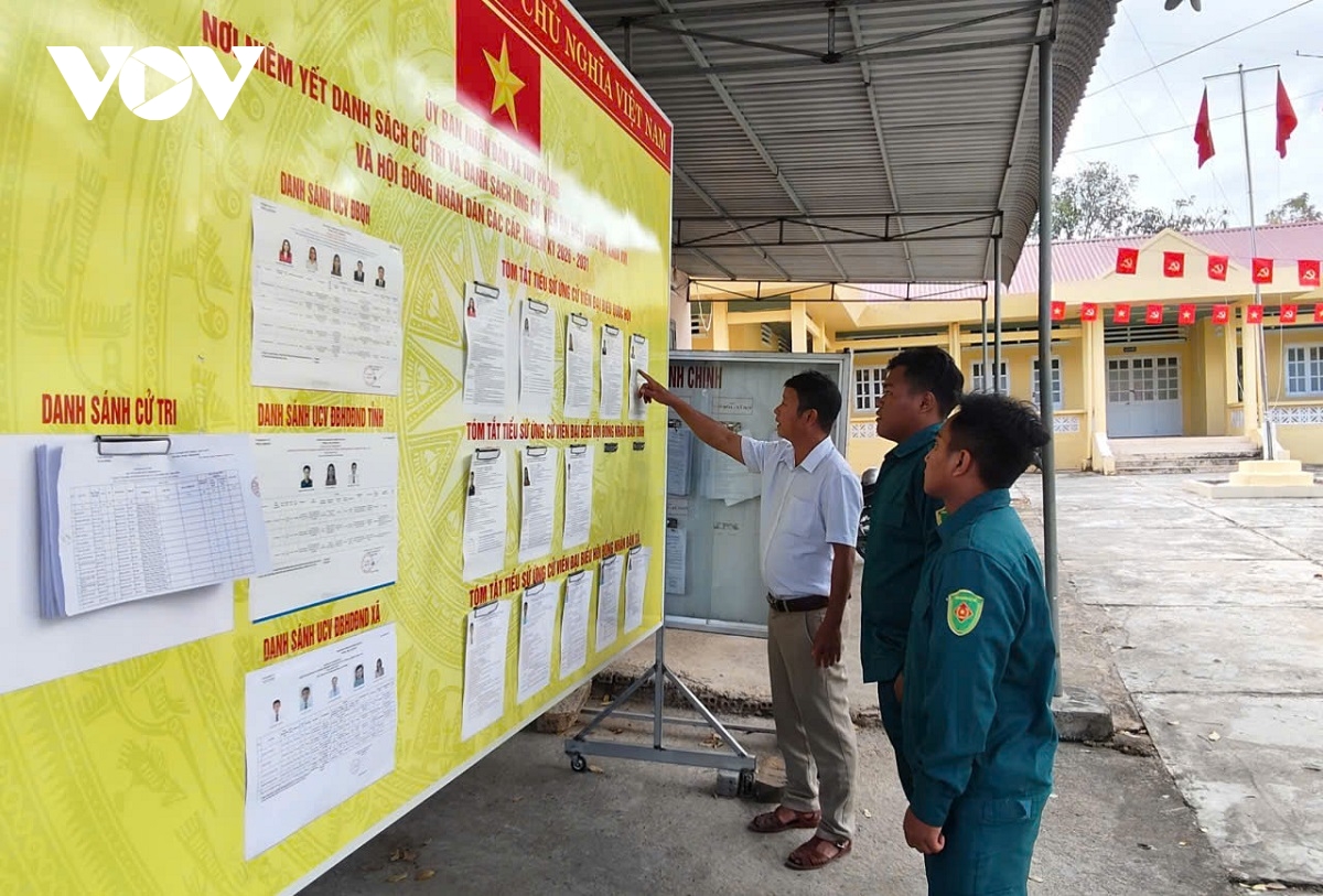 vung dong bao cham, raglai o lam Dong ron rang truoc ngay bau cu hinh anh 1