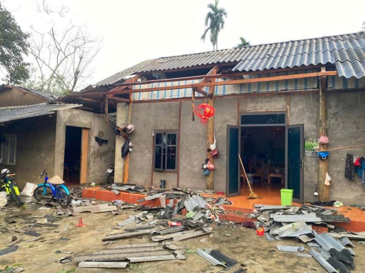 mua dong, loc xoay gay nhieu thiet hai cho lao cai hinh anh 3