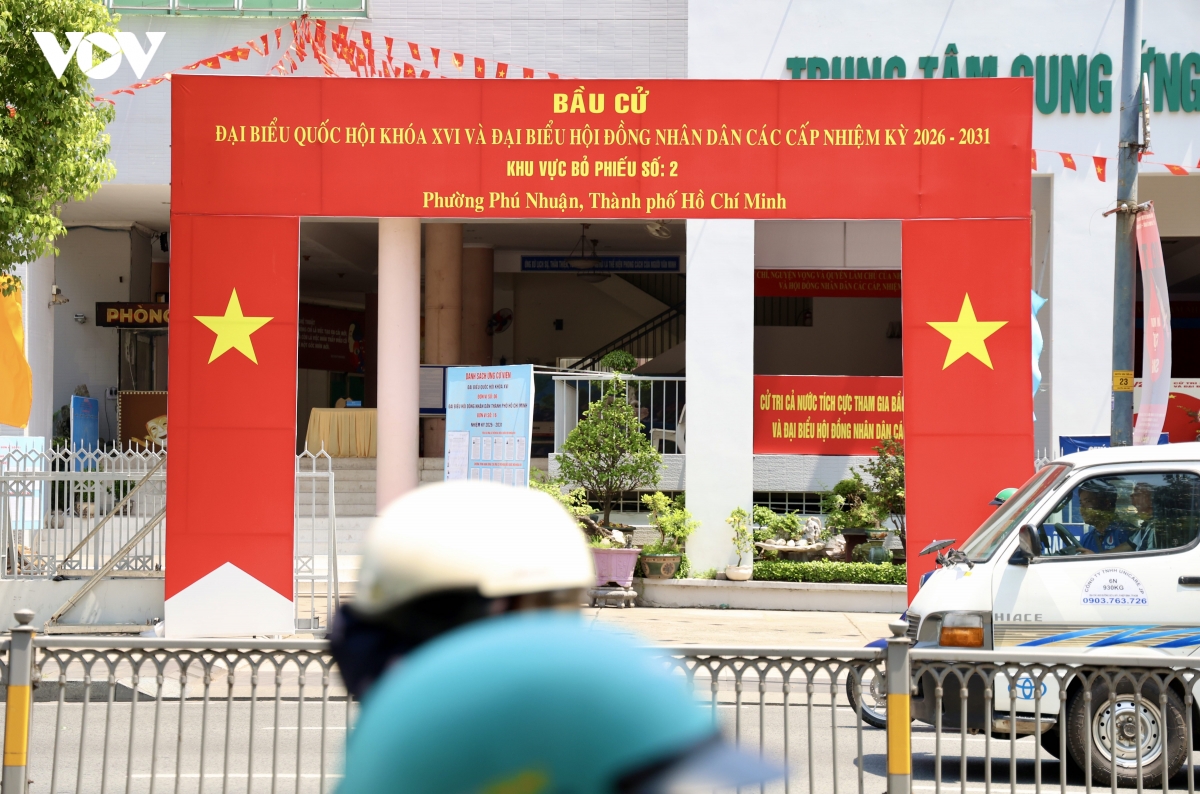 khong khi bau cu hien ro khap pho phuong tp.hcm hinh anh 6
