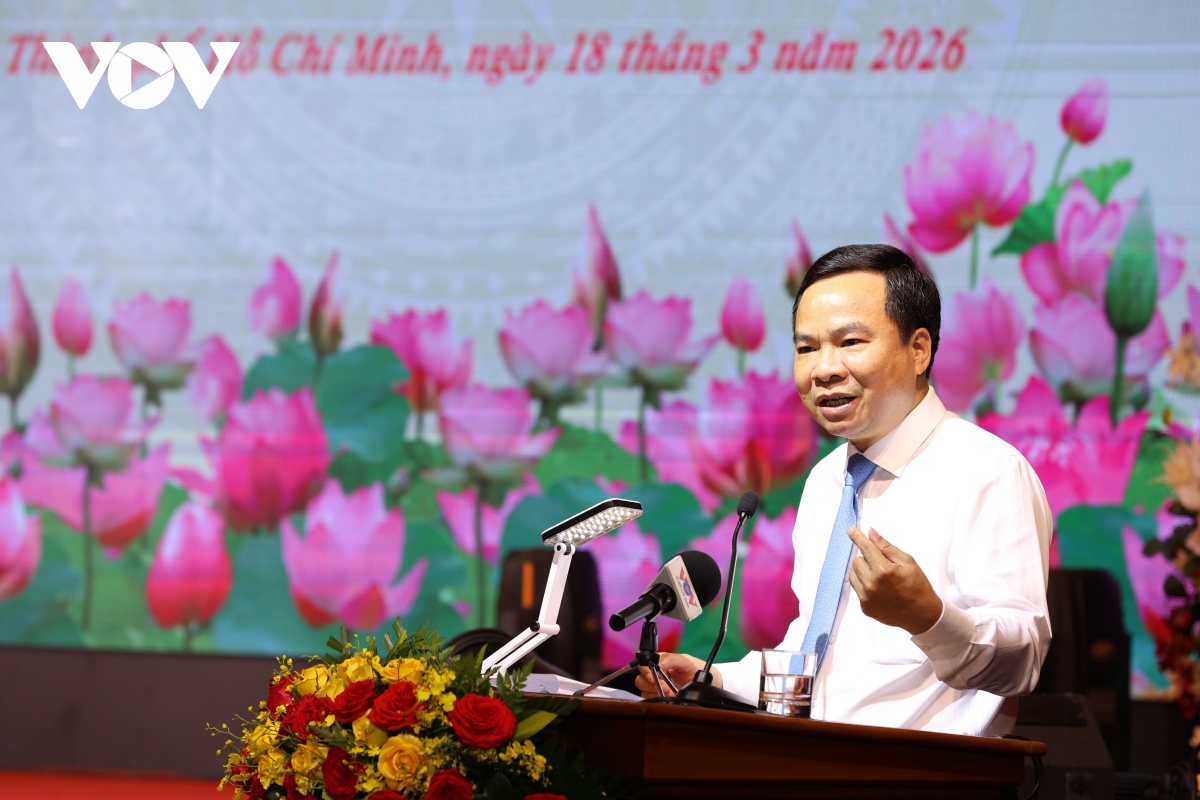 bao chi can chuyen minh tu trang thai chi phan anh sang viec kien tao hinh anh 2