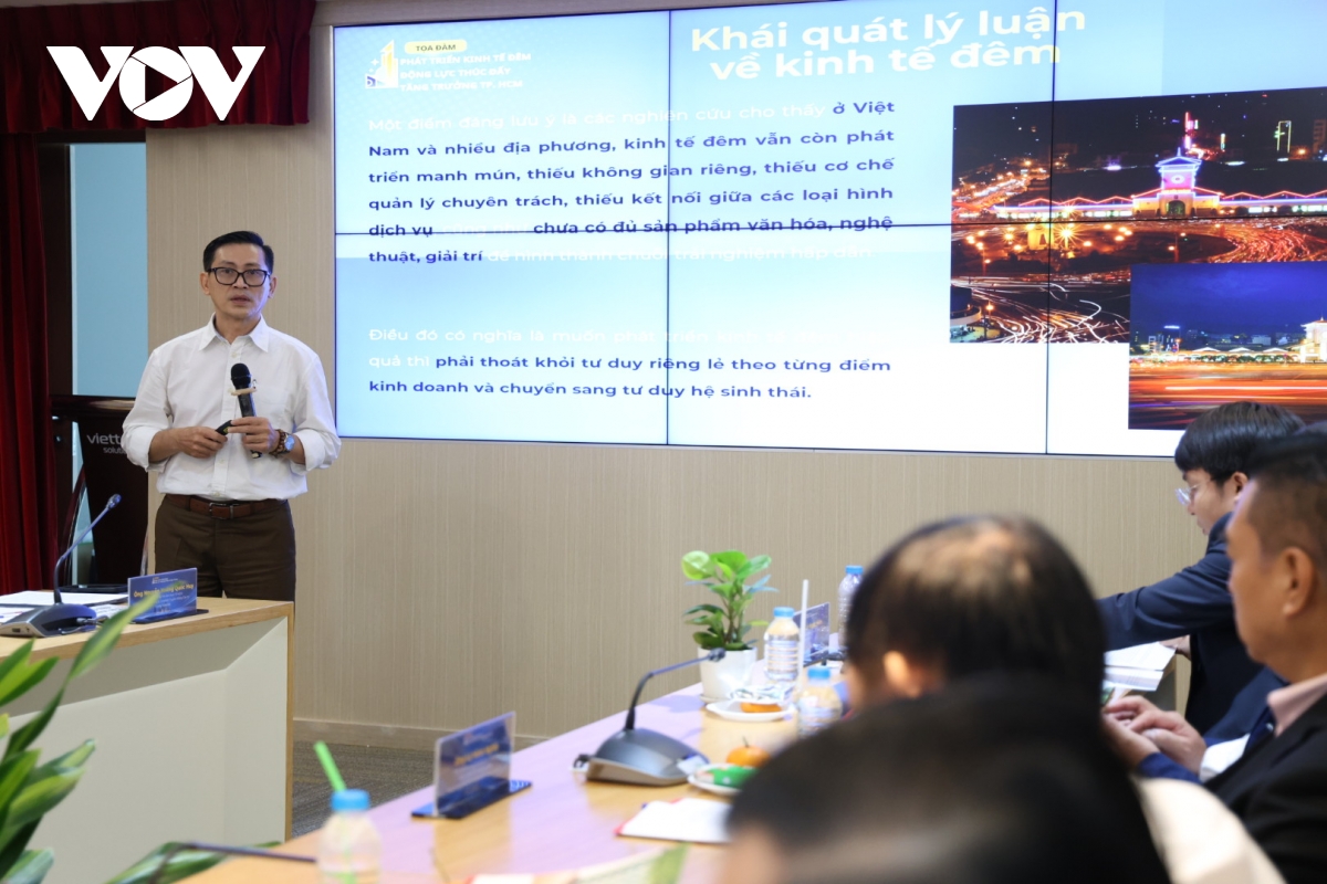 kinh te dem la mo vang tang truong cua tp.hcm, go diem nghen de but pha hinh anh 2