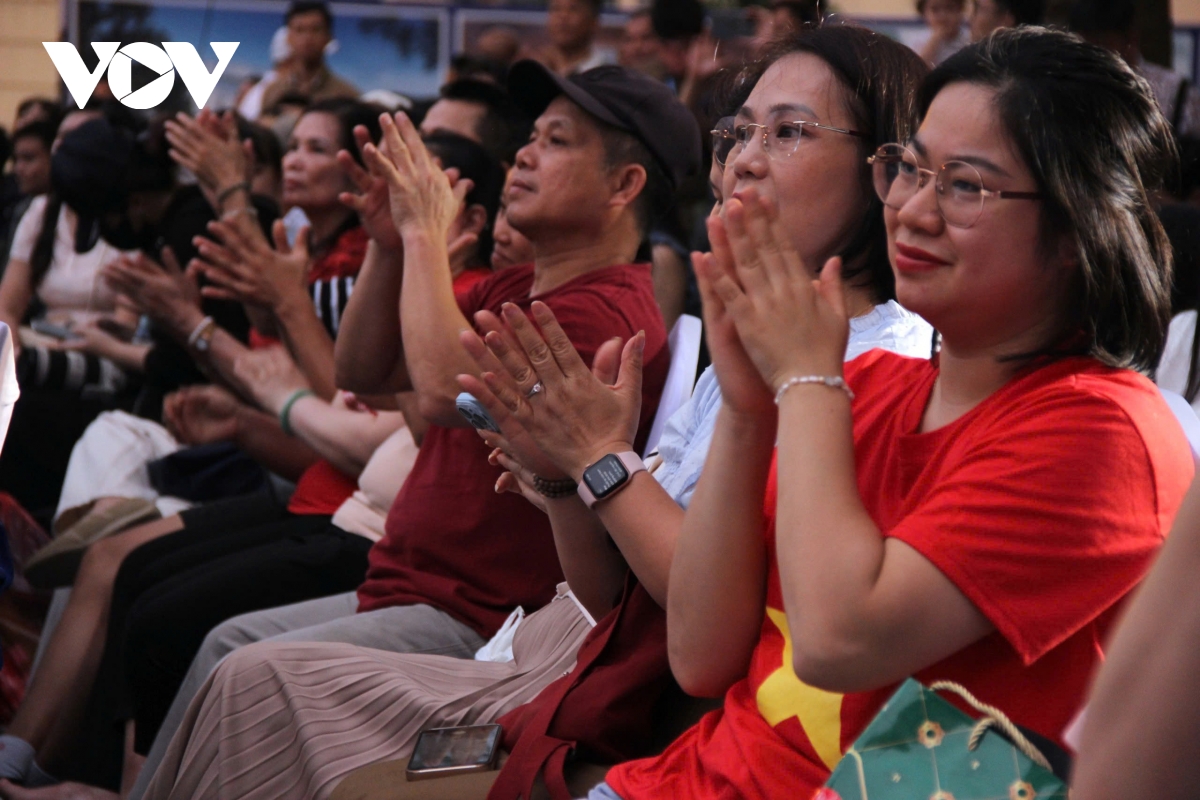  ha noi binh yen - khi am nhac ke cau chuyen van hoa thu do hinh anh 10