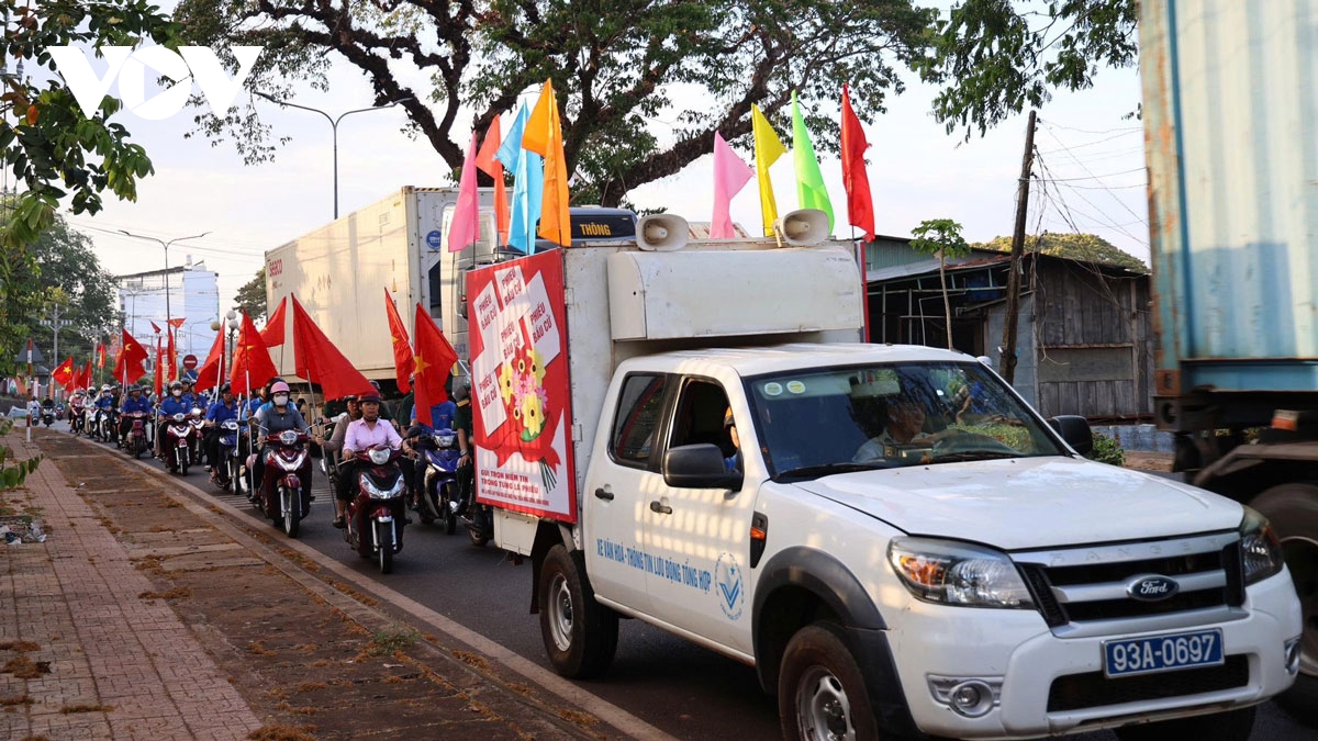 cu tri o vung bien Dong nai mong chon duoc nguoi du duc, du tai de lo cho dan hinh anh 3