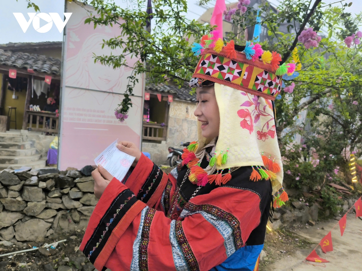 toan canh ngay bau cu 15 3 nhung hinh anh xuc dong tu khap moi mien hinh anh 15