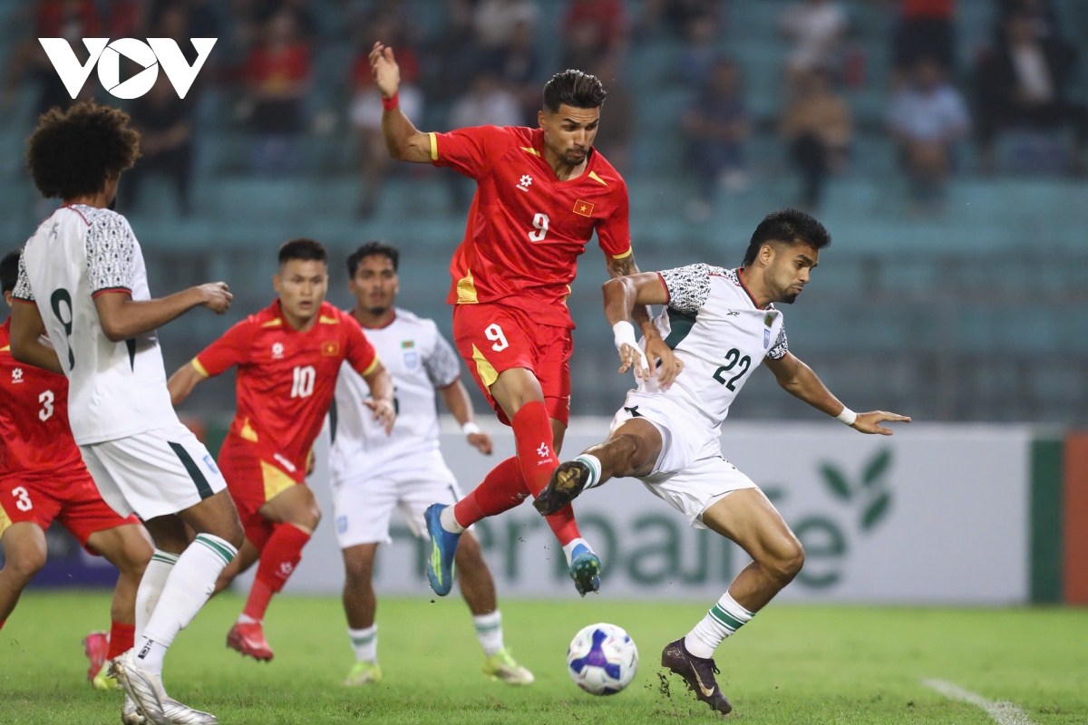 Dt viet nam thang dam Dt bangladesh trong ngay ra mat cua hoang hen hinh anh 1