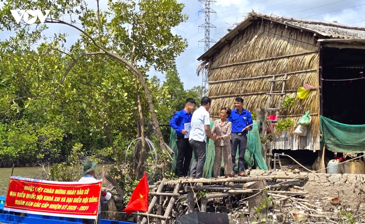 lenh denh song nuoc mang thong tin bau cu den nguoi dan hinh anh 8