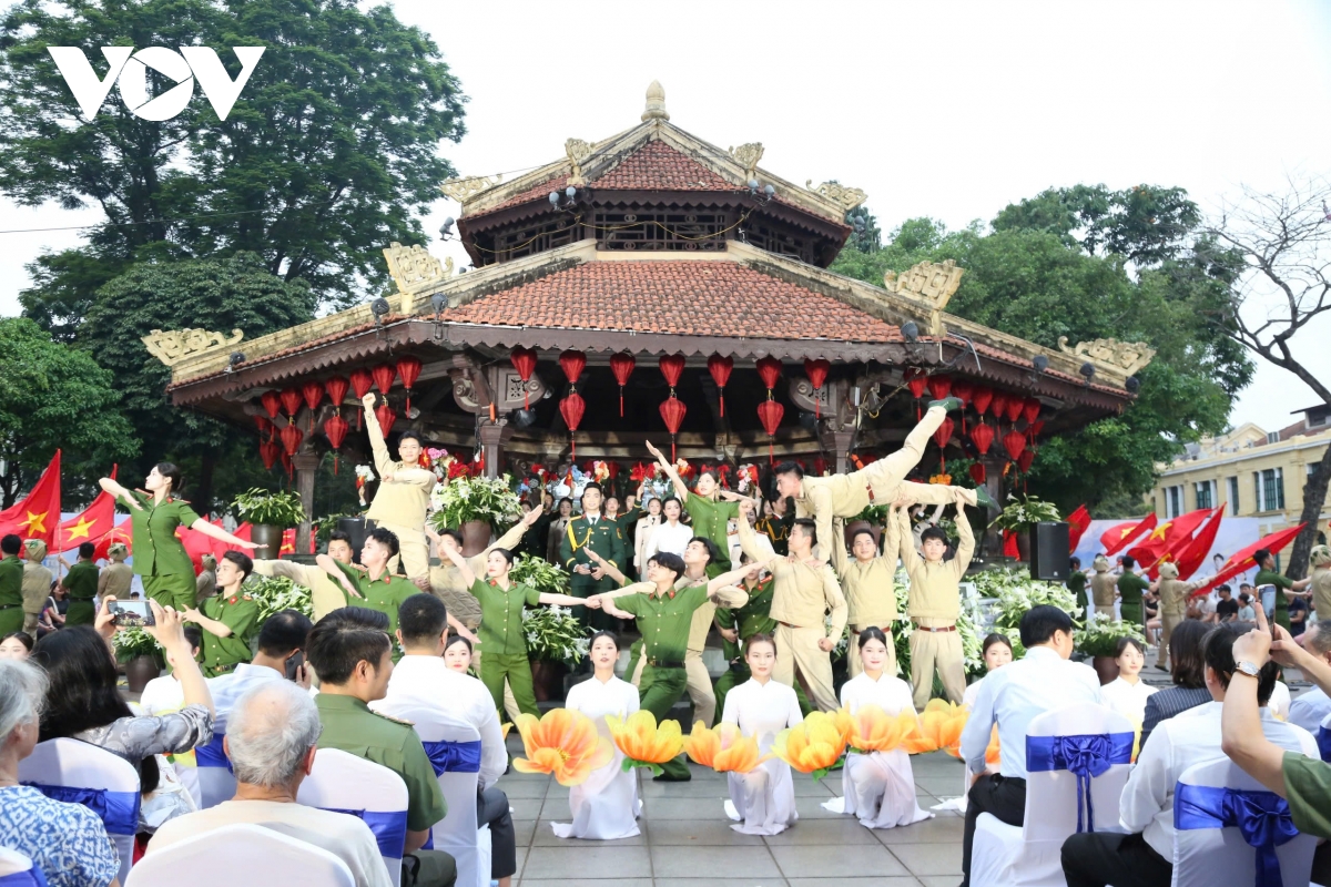  ha noi binh yen - khi am nhac ke cau chuyen van hoa thu do hinh anh 2