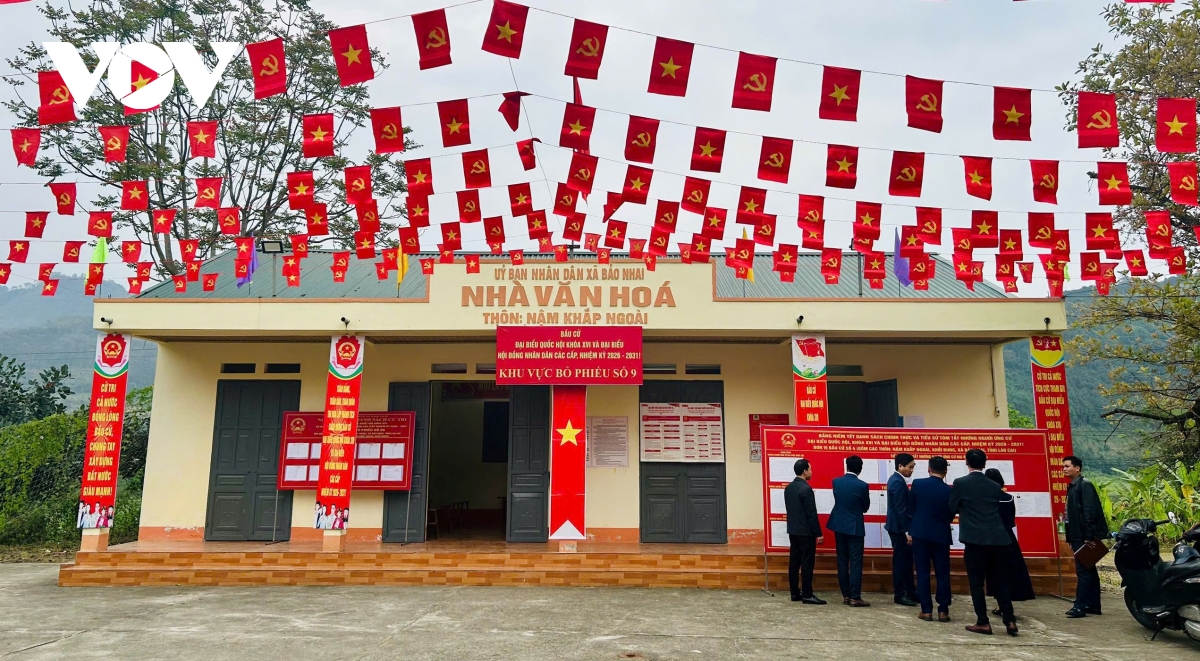 ron rang ngay hoi lon qua man dieu hanh co dong cua hoc sinh mien nui lao cai hinh anh 9