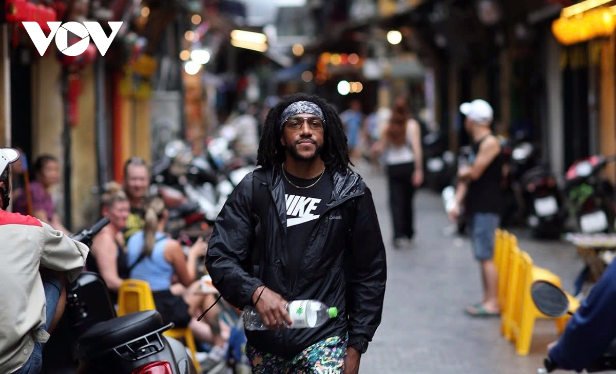 hanoi tourism surges in q1 2026 with nearly 2.4 million foreign visitors picture 1