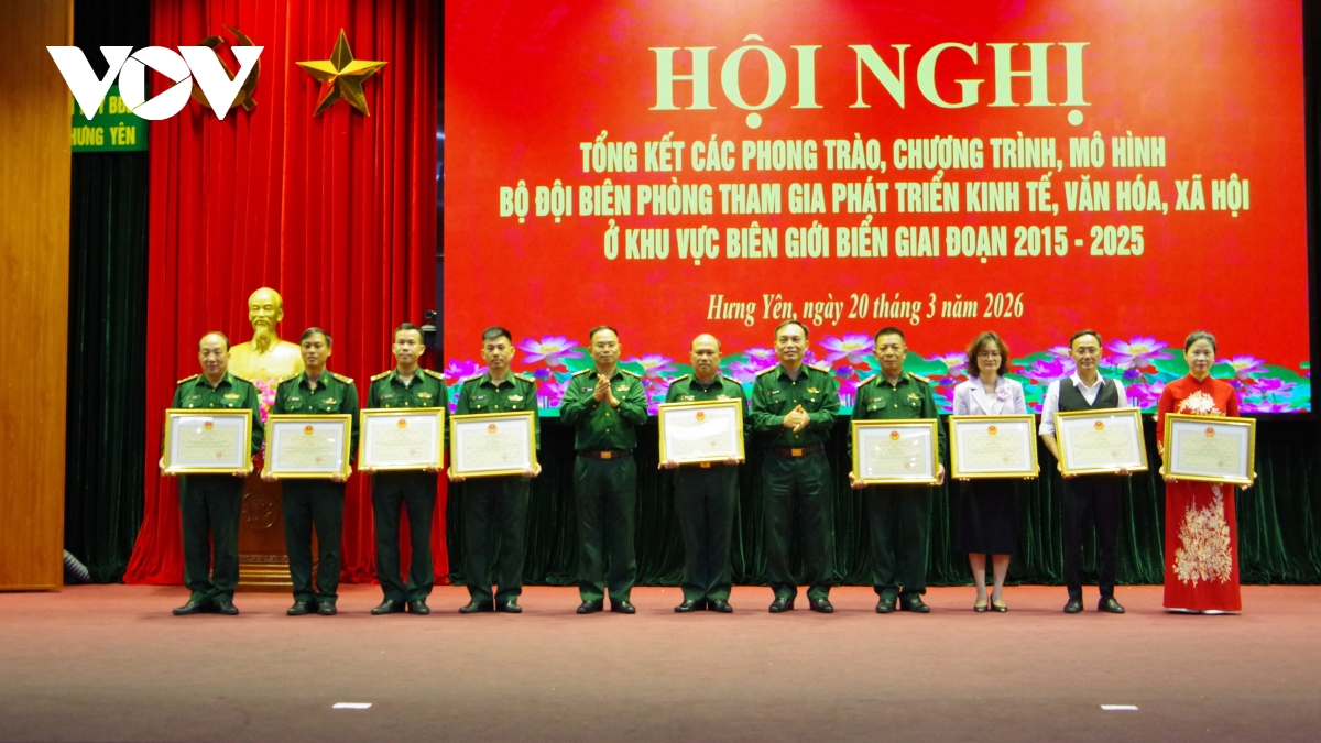 dau an 10 nam xay dung the tran long dan noi bien gioi bien hung yen hinh anh 3