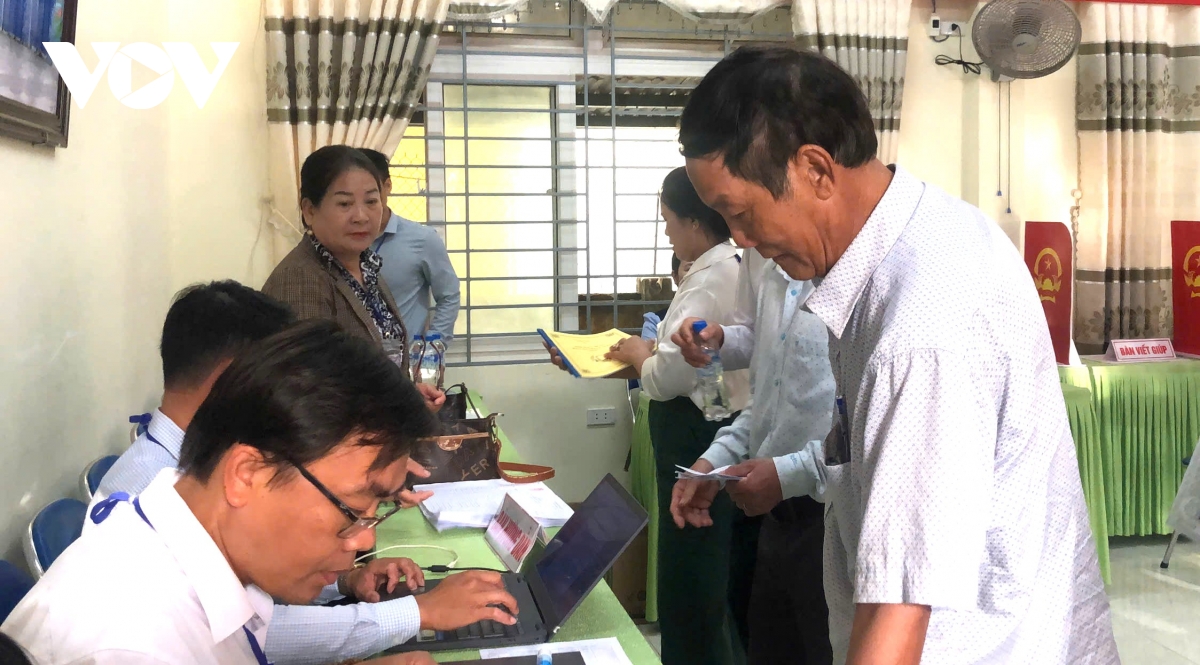 quang ngai gan 18.000 cu tri dac khu ly son tham gia bau cu hinh anh 1