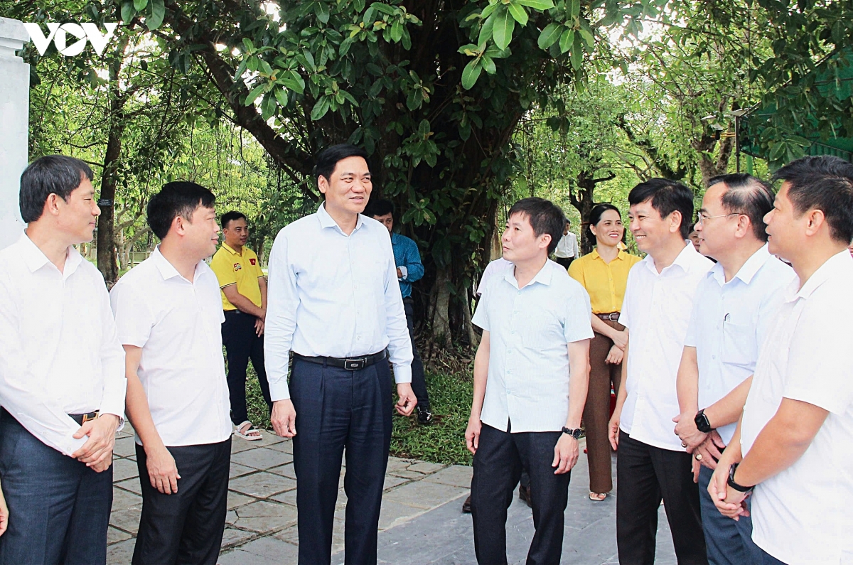  chang nuoc rut truoc ngay hoi bau cu tai nghe an hinh anh 1