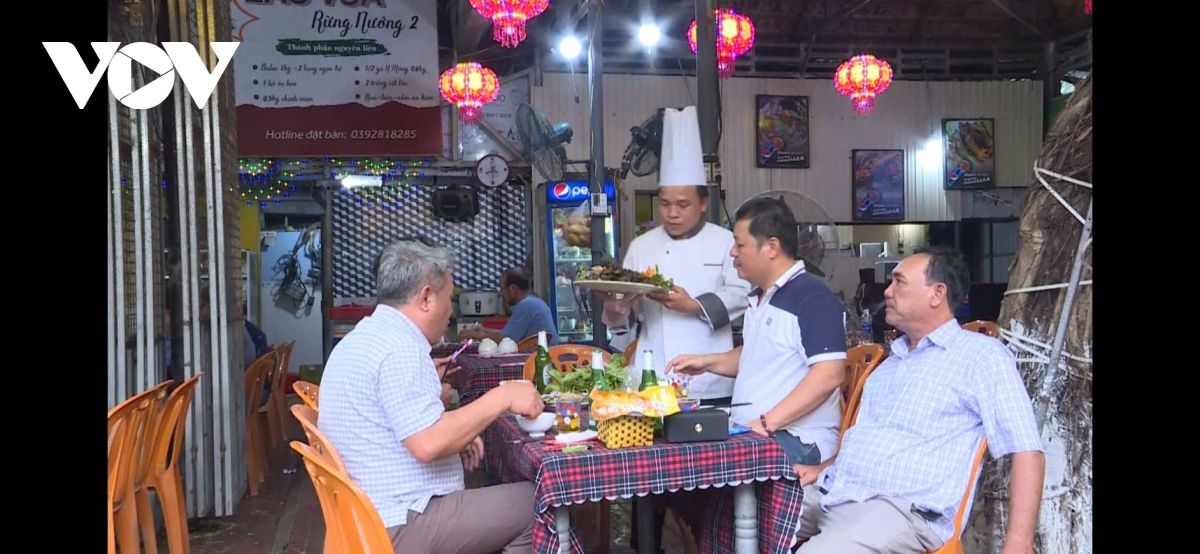 Am thuc bien - rung gia lai san sang don khach hinh anh 1