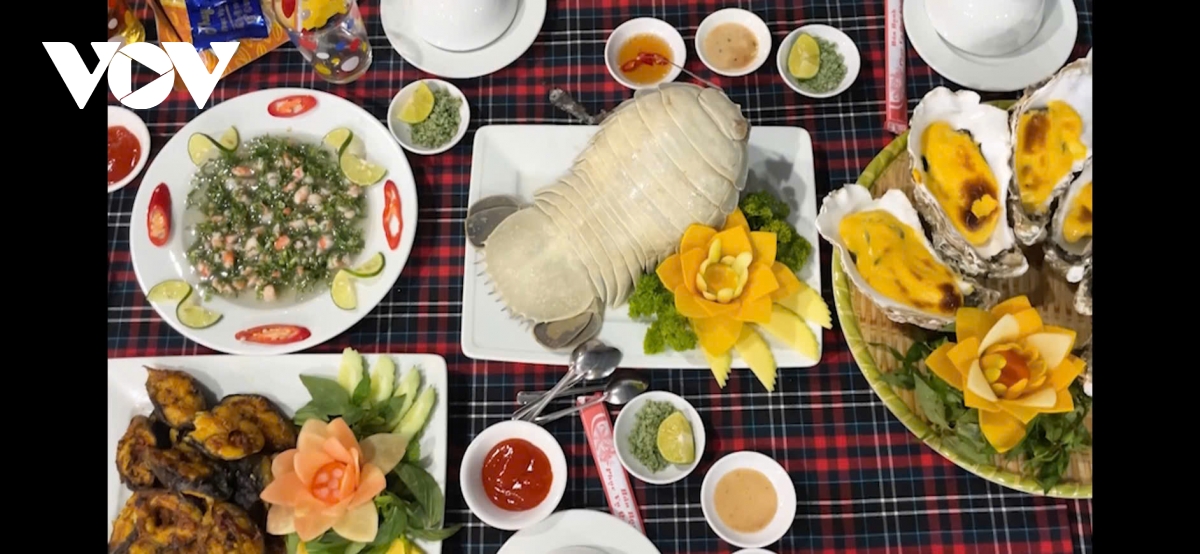 Am thuc bien - rung gia lai san sang don khach hinh anh 3