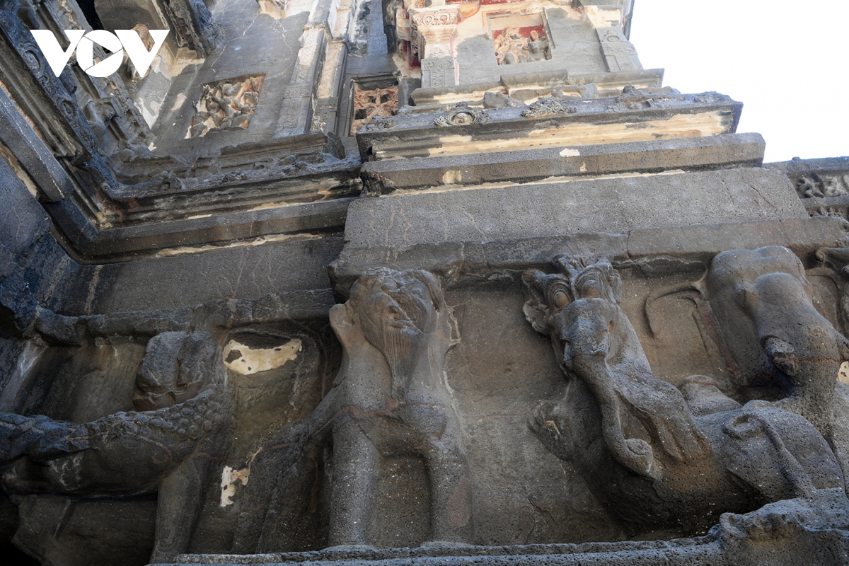quan the hang dong ellora - ky quan kien truc trong long nui hinh anh 15