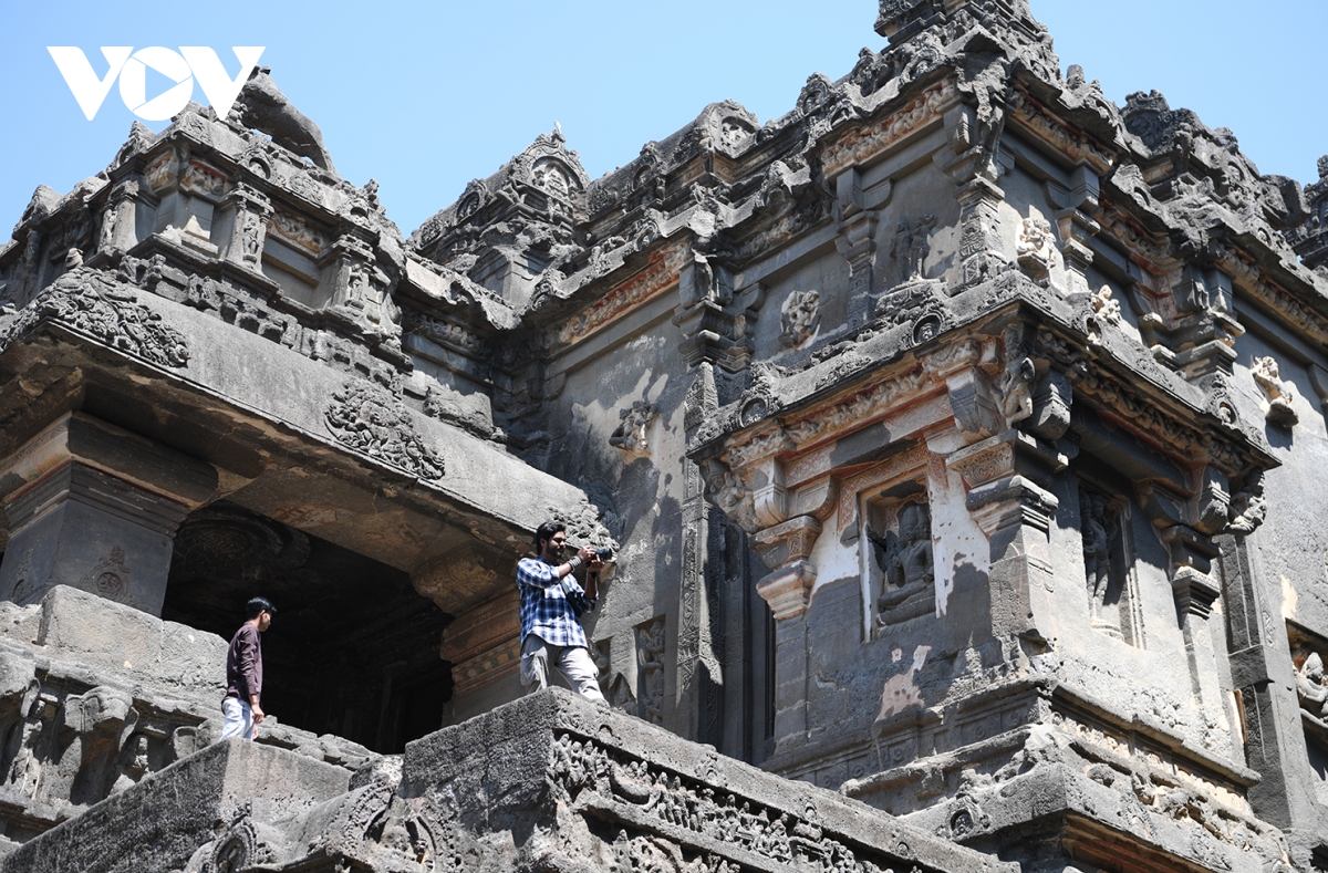 quan the hang dong ellora - ky quan kien truc trong long nui hinh anh 12