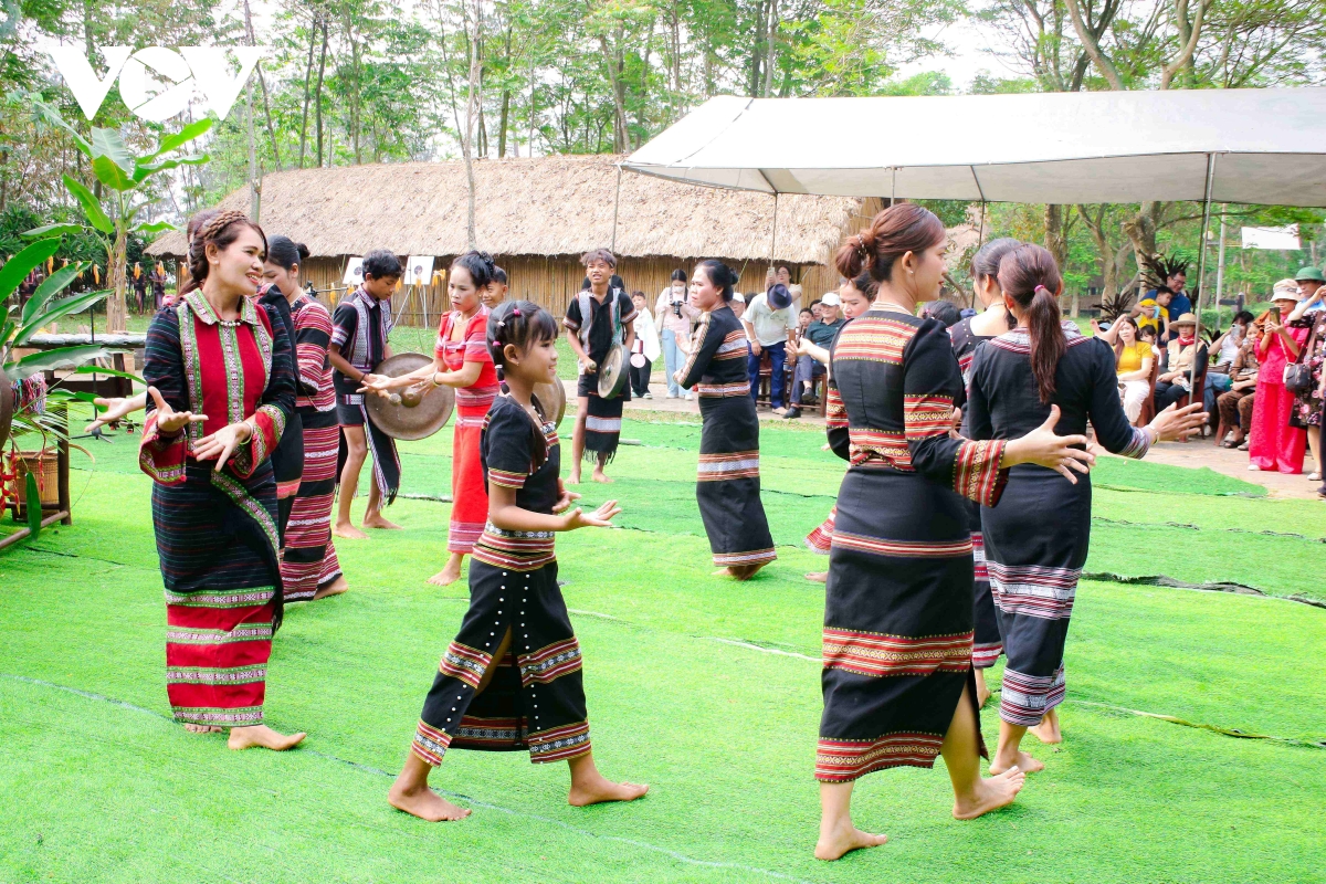  xuan goi tu buon lang - thanh am van hoa s tieng hinh anh 13
